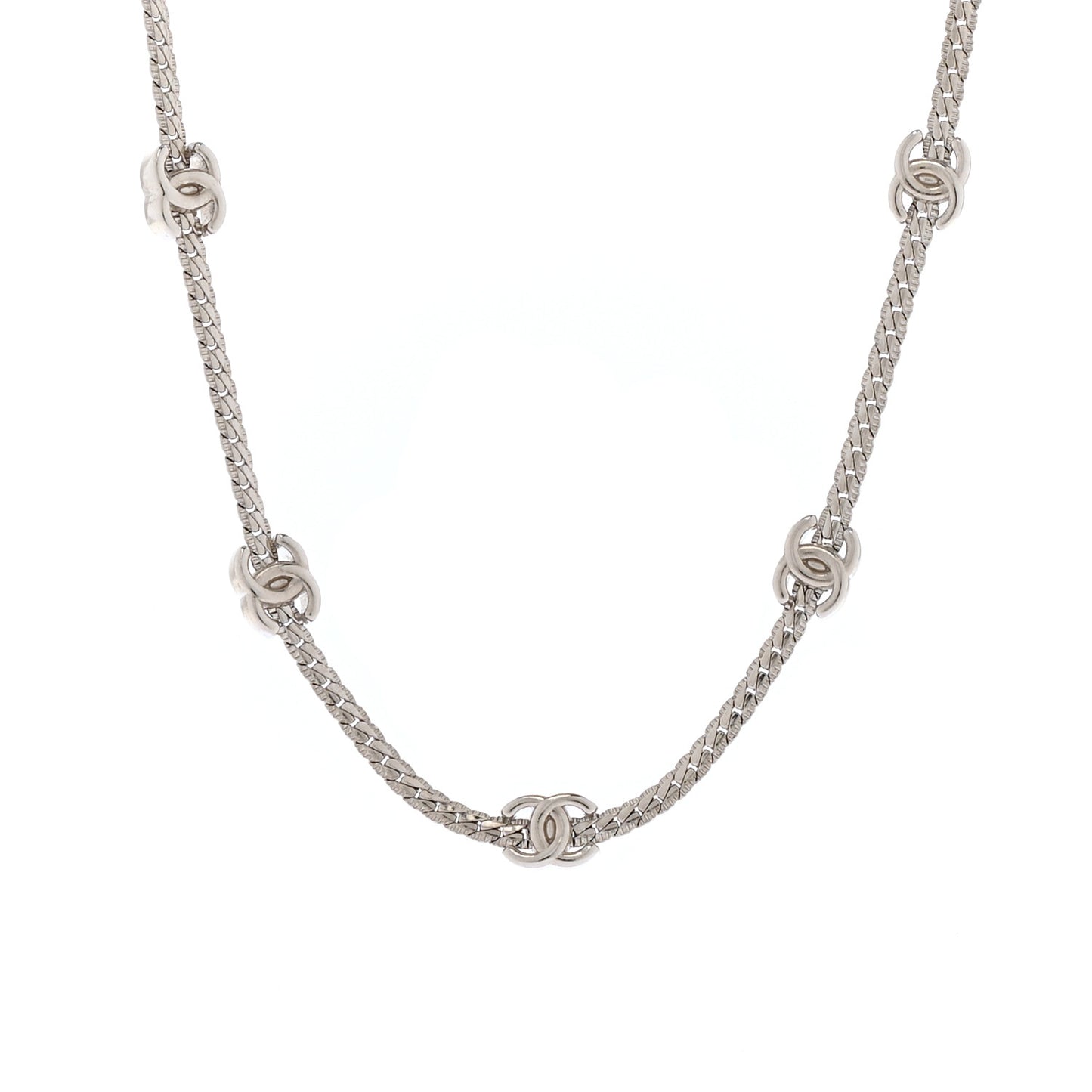 Metal CC Short Chain Necklace Gold