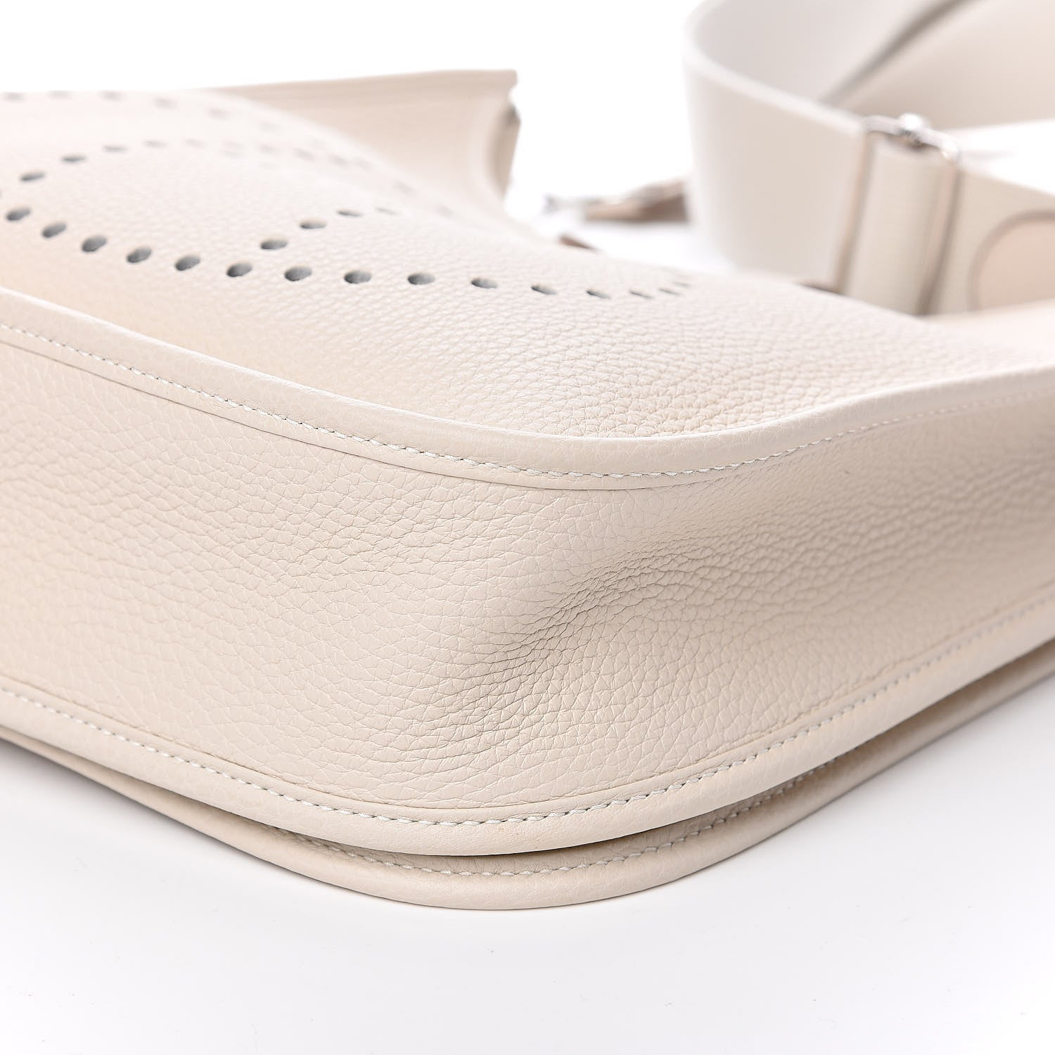 Hermes Taurillon Clemence Evelyne III PM Craie 10 of 11