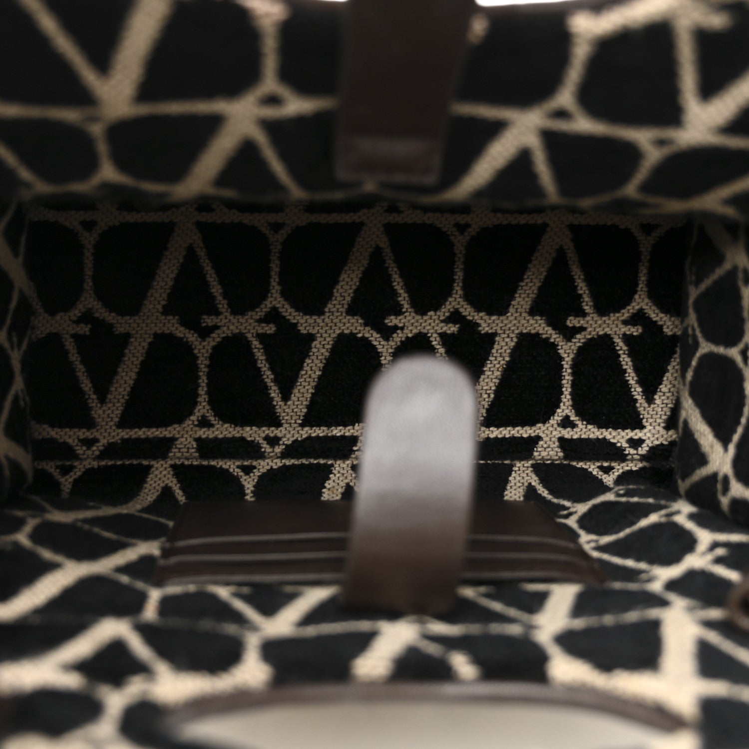 Valentino Garavani Toile Iconographe Goatskin Mini Le Troisieme Shopping Bag Naturale Black Fondant 5 of 9