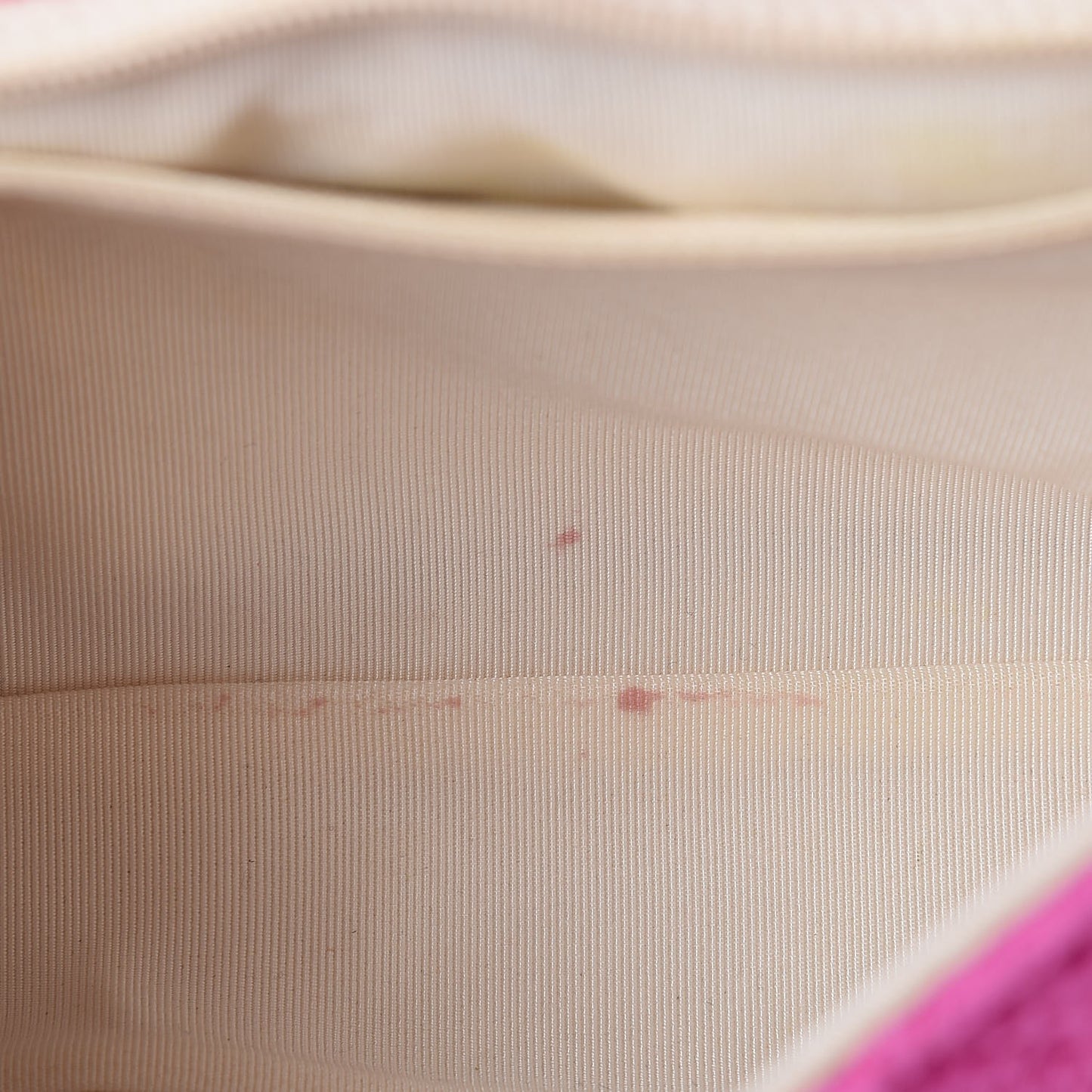 Neoprene Quilted Medium Single Flap Pink
