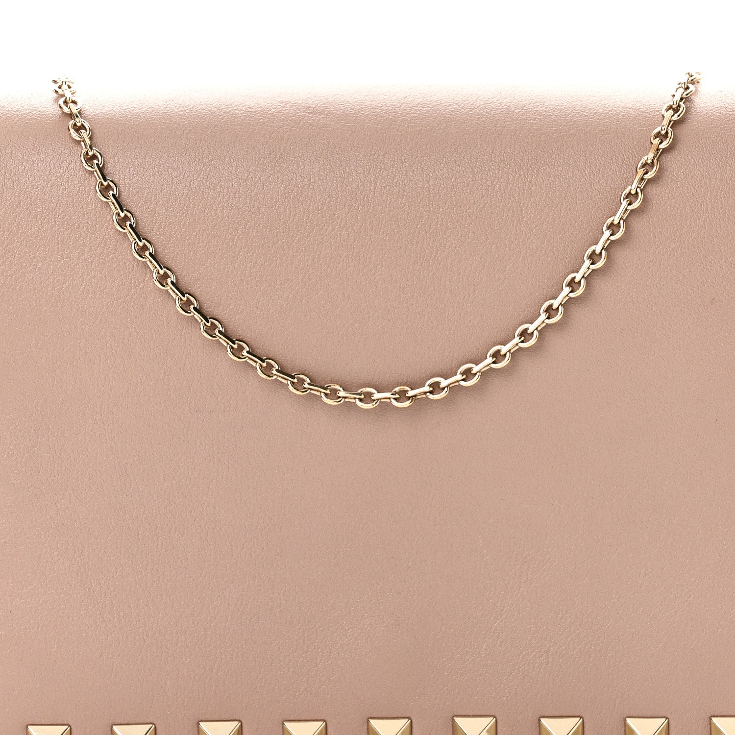 Valentino Garavani Vitello Rockstud Wallet on Chain Poudre 8 of 10