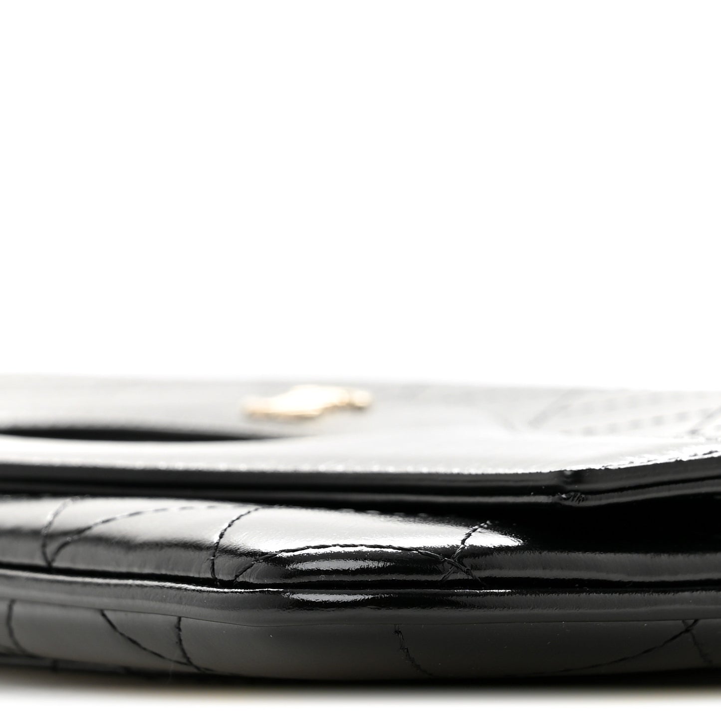 Shiny Crumpled Calfskin Quilted Clutch With Chain Black