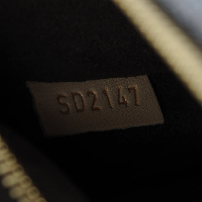 Louis Vuitton Monogram Pochette Metis 8 of 8