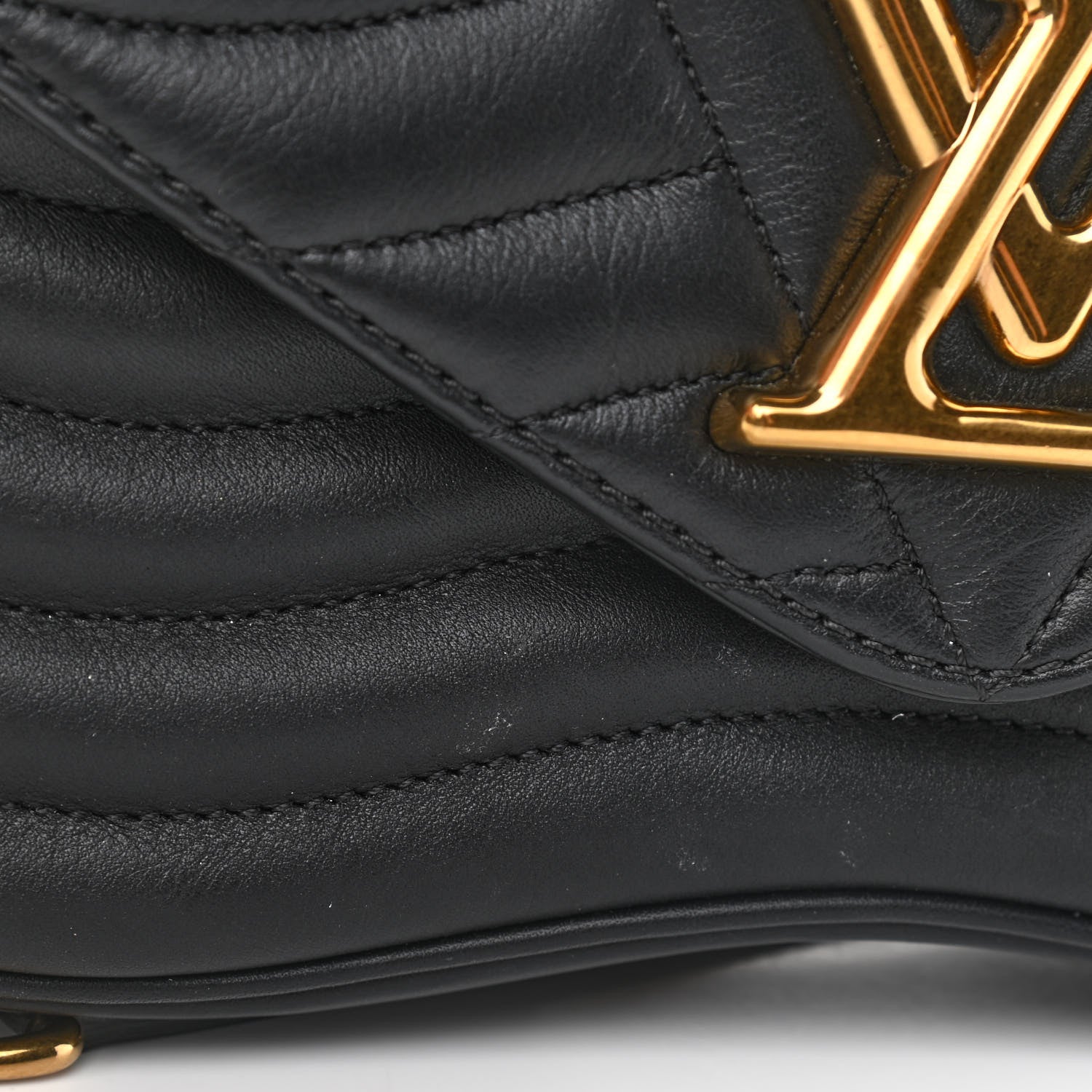 Louis Vuitton Calfskin New Wave Chain MM Black 11 of 11