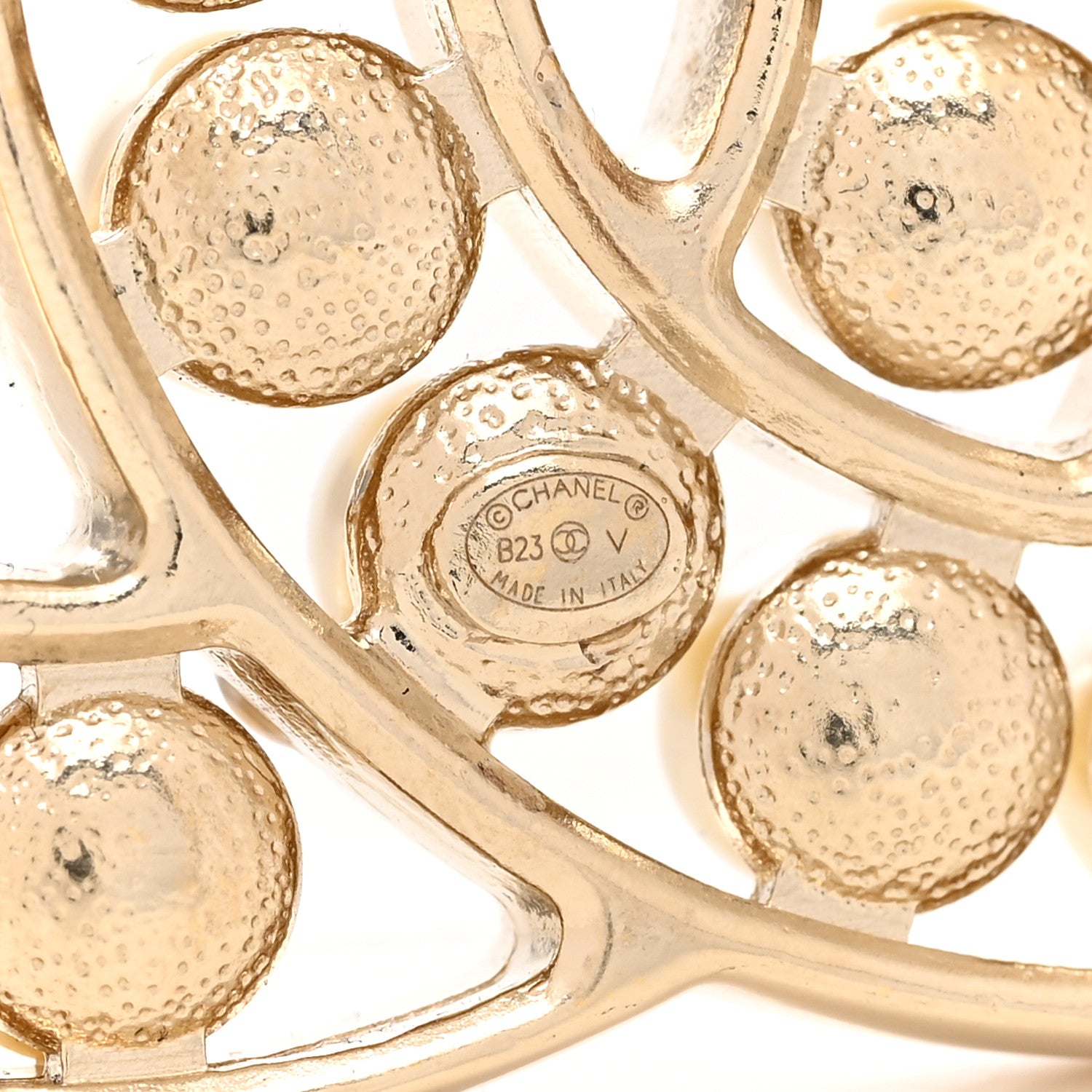 Chanel Pearl CC Brooch Light Gold 4 of 5