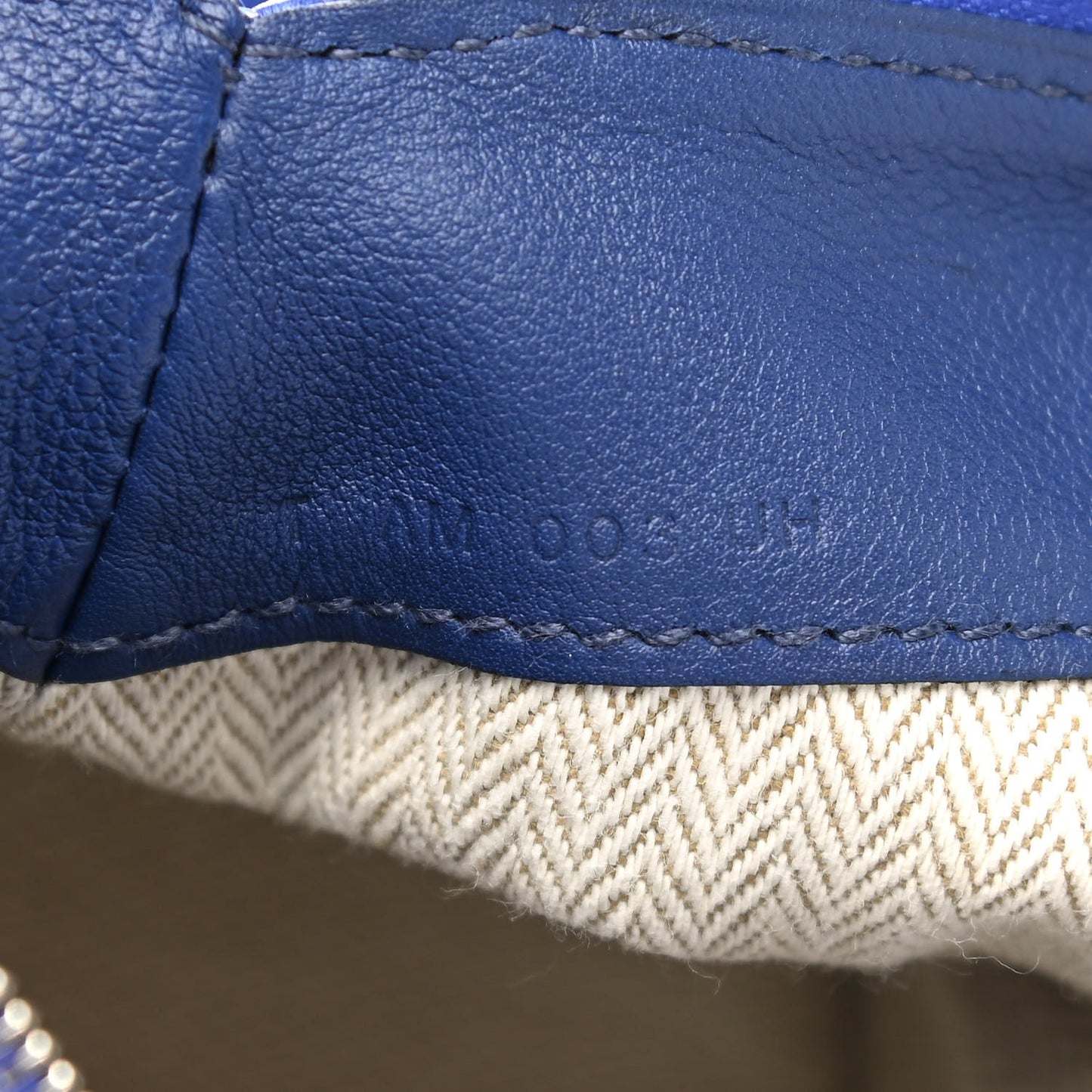 Lambskin Tohubohu Pouch PM Bleu Electrique Bleu Saphir