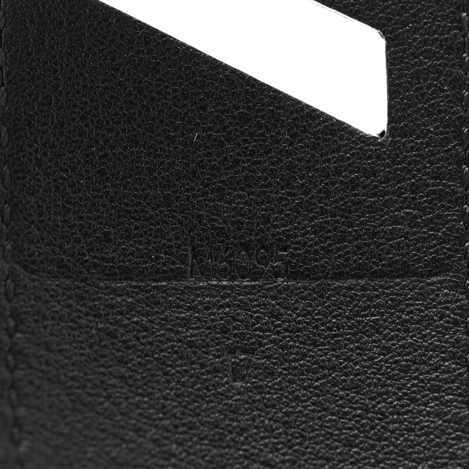 Louis Vuitton Epi Electric Twist It Cuff 17 Black 4 of 5