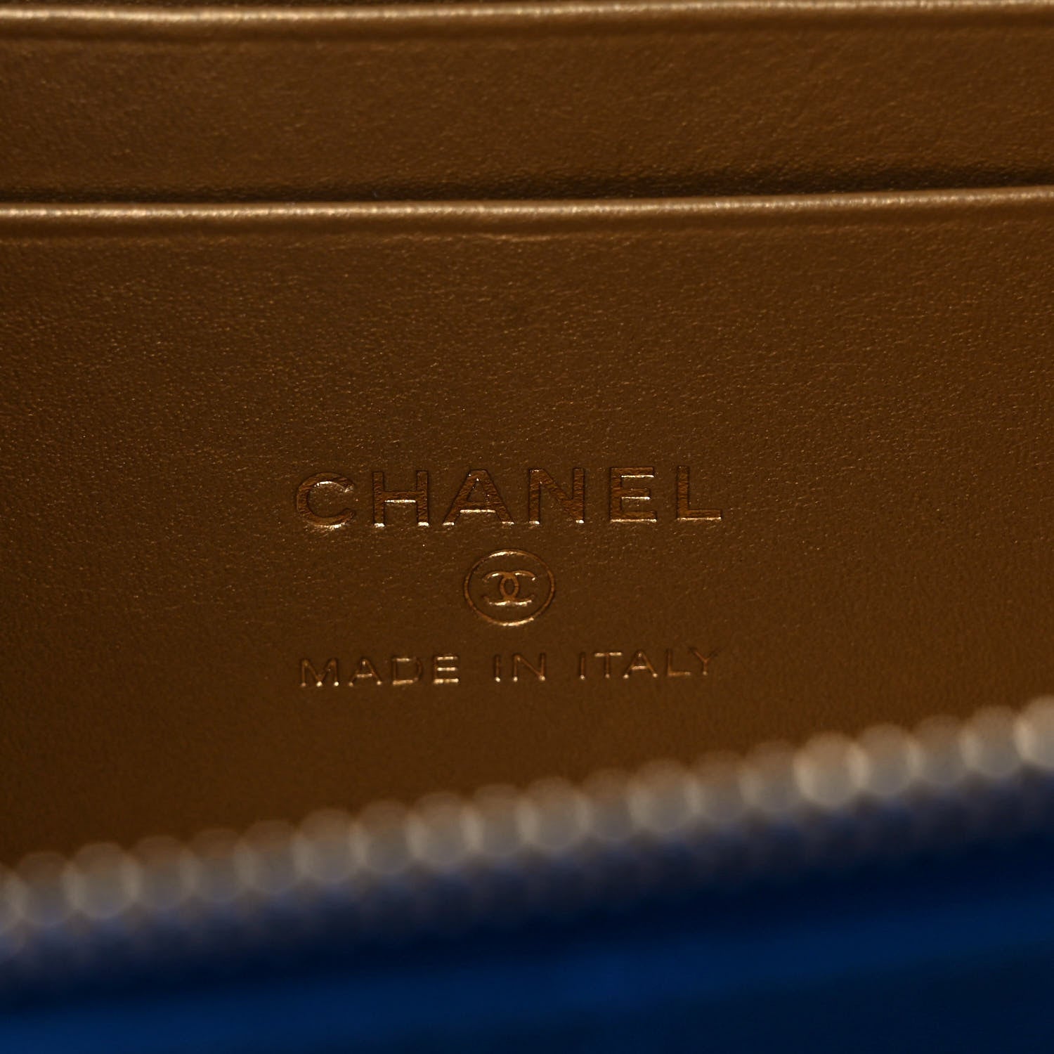 Chanel Lambskin Quilted Pearl Crush Small Vanity Case With Chain Blue 5 of 9