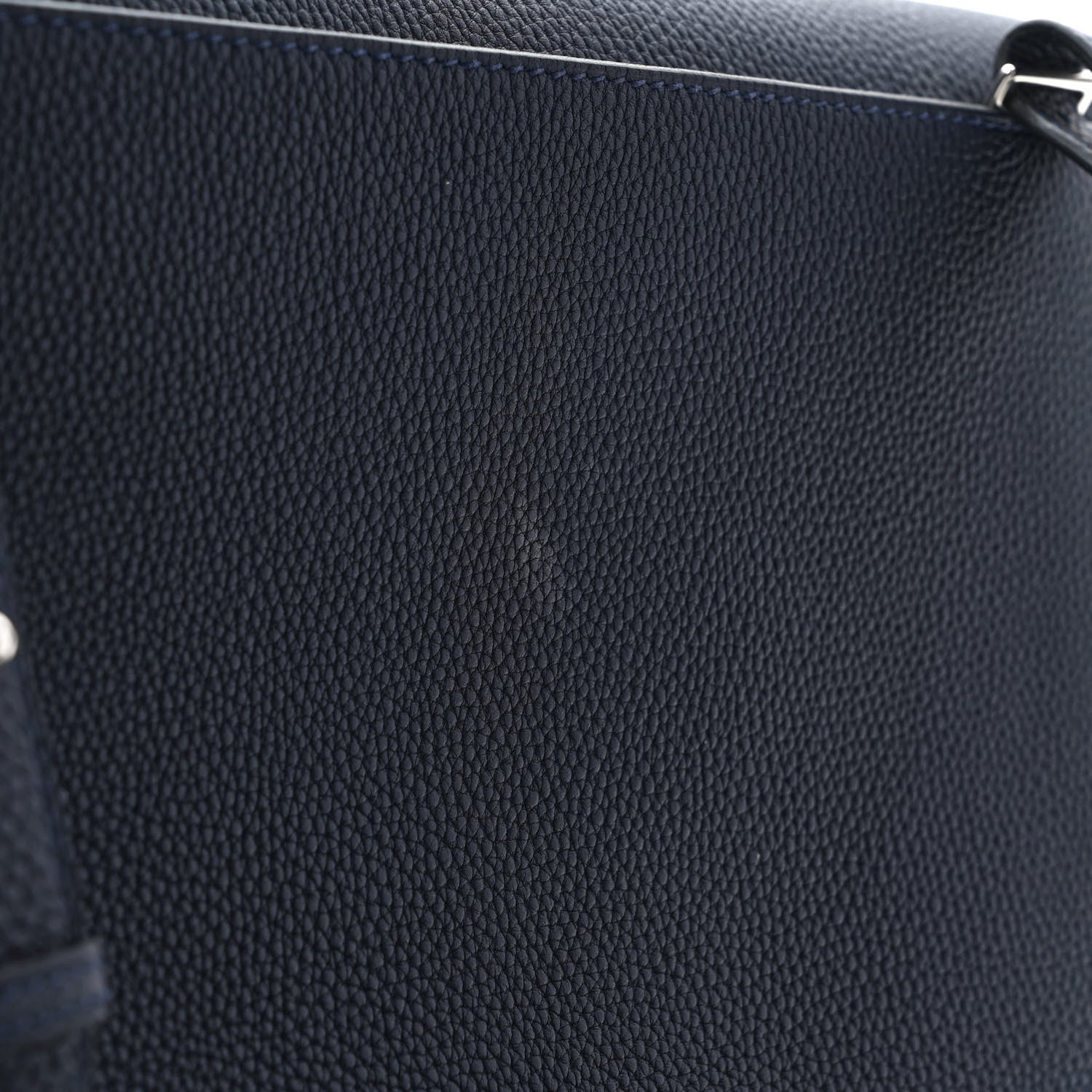 Hermes Togo Sac A Depeches 29 Messenger Bag Bleu Nuit 9 of 10