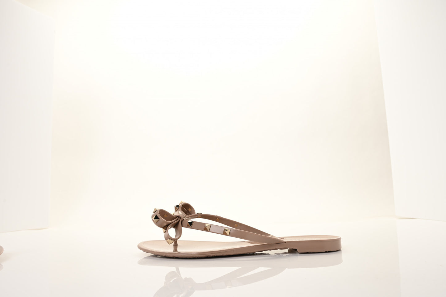 PVC Jelly Rockstud Bow Thong Sandals 41 Poudre