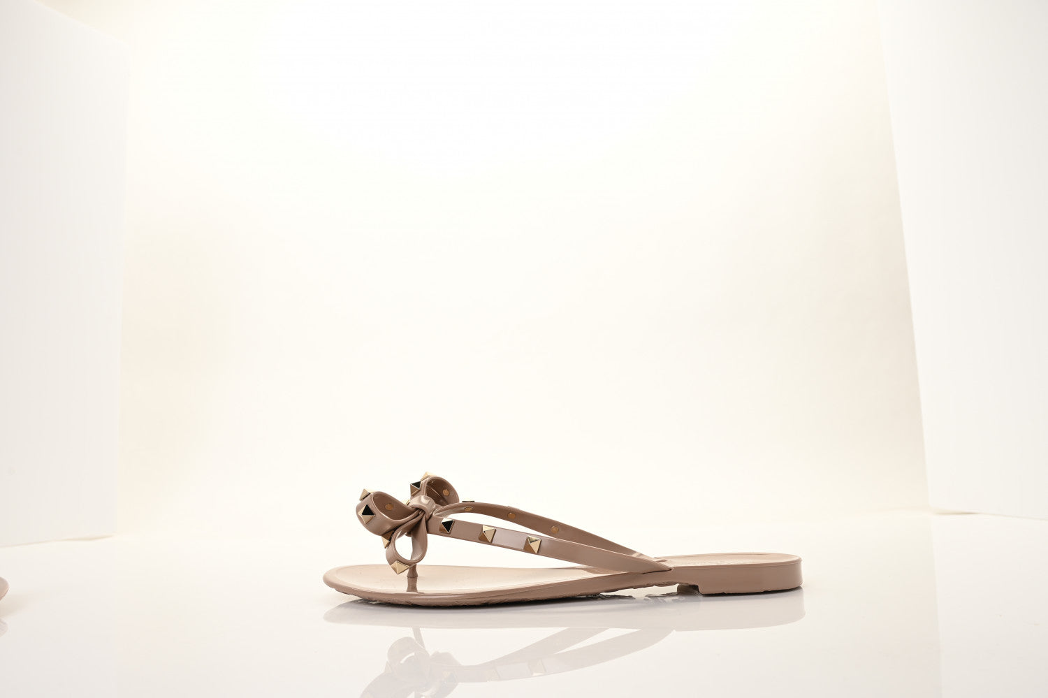Valentino Garavani PVC Jelly Rockstud Bow Thong Sandals 41 Poudre 2 of 14