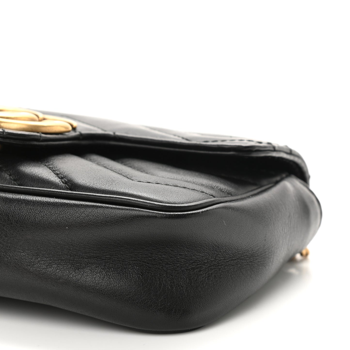 Calfskin Matelasse Super Mini GG Marmont Shoulder Bag Black