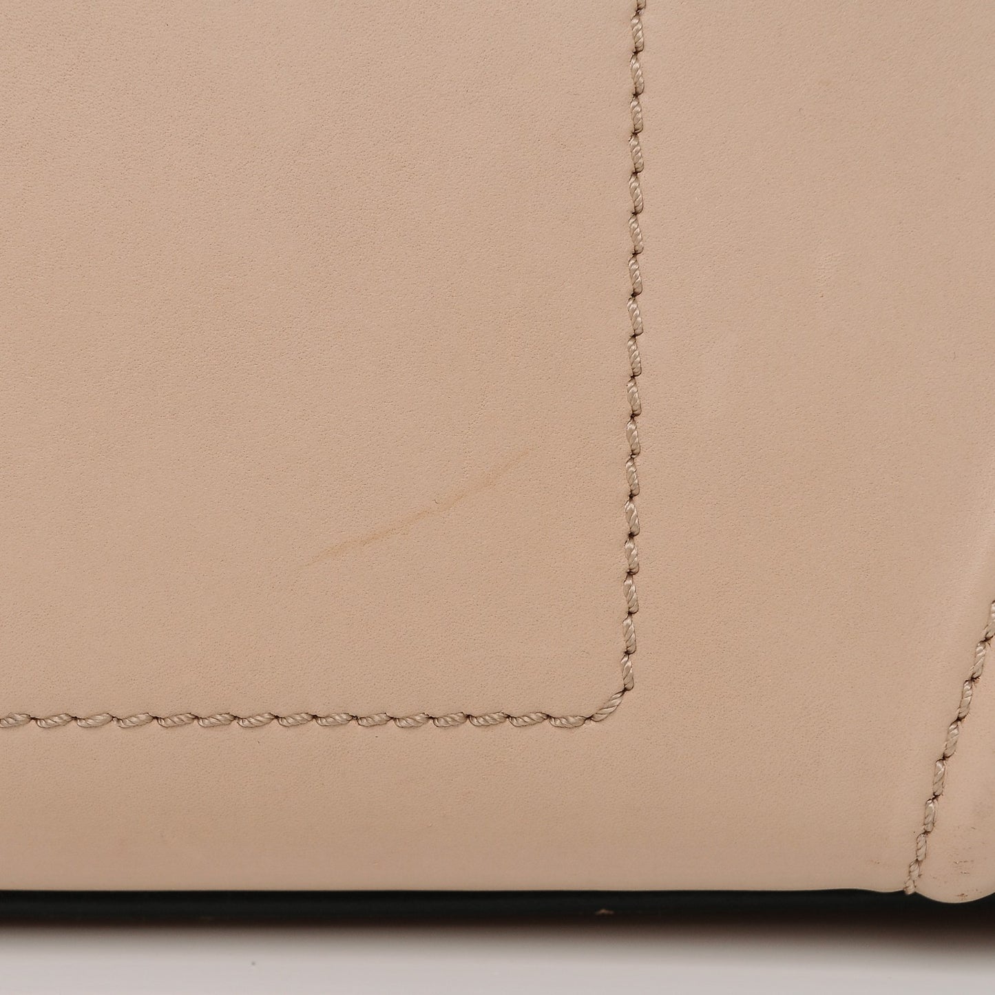 Natural Calfskin Medium Phantom Luggage Sand