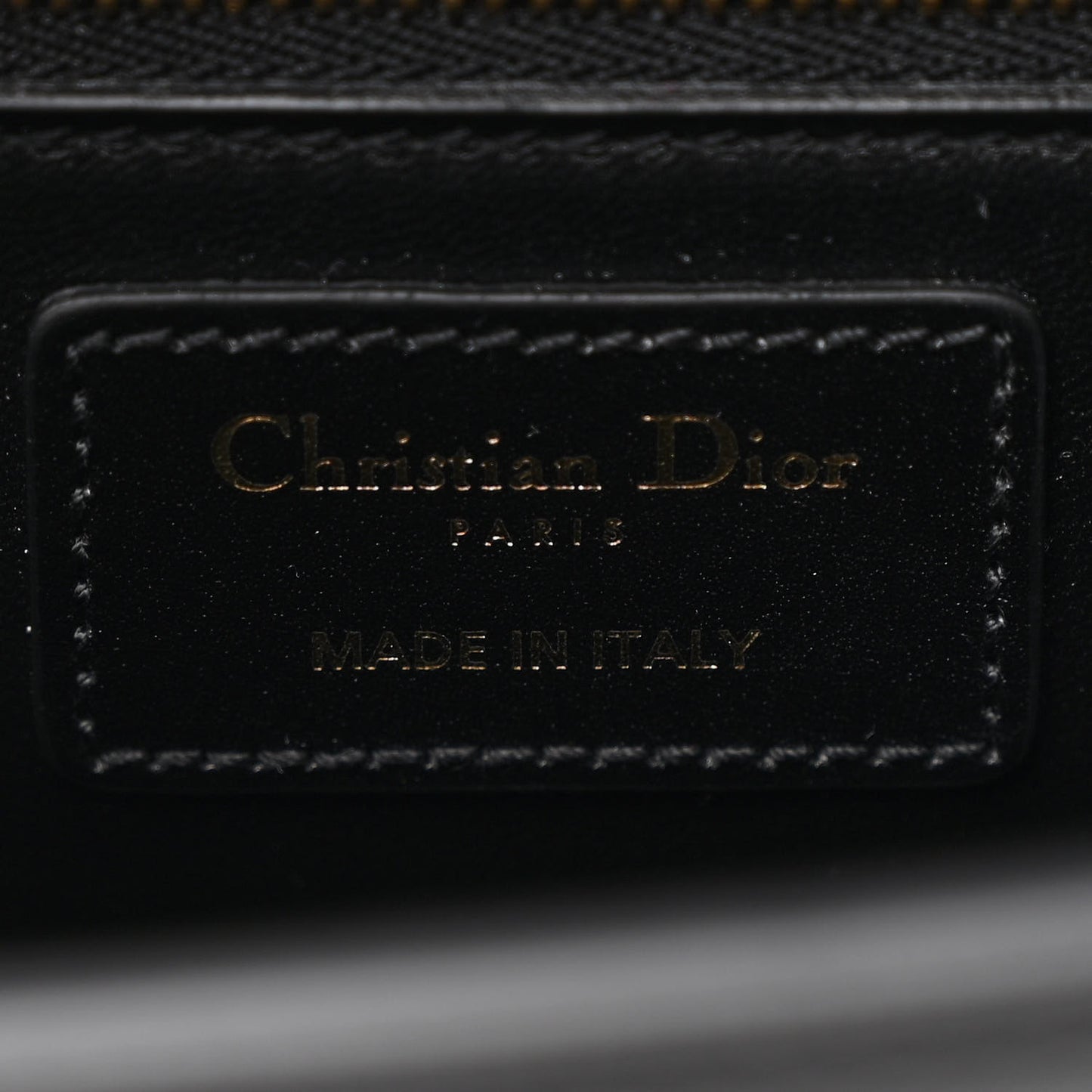 Box Calfskin 30 Montaigne Flap Bag Black