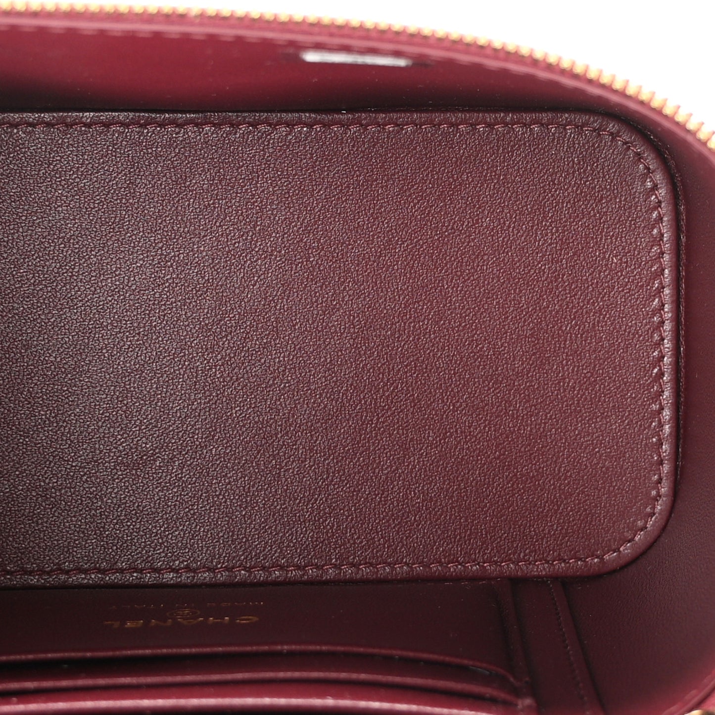 Calfskin Crocodile Embossed Crococo Small Top Handle Vanity Case With Chain Dark Burgundy