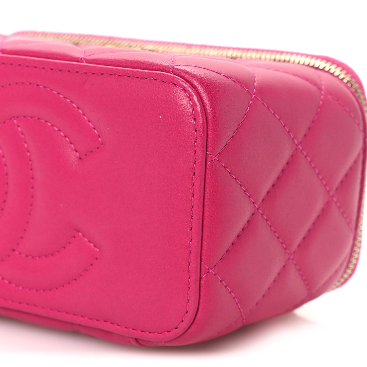 Lambskin Quilted Small Pearl Crush Vanity Case With Chain Fuchsia