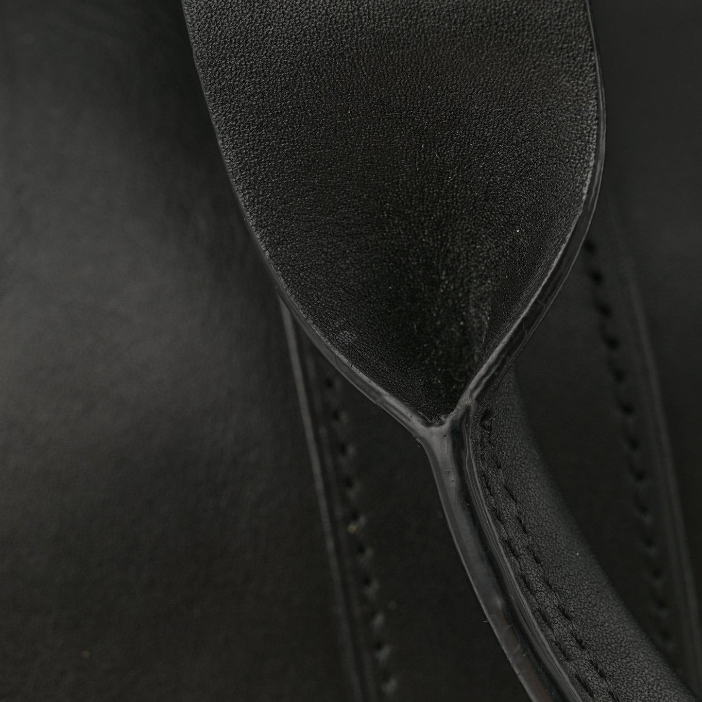 Calfskin 31 Hour Bag Black