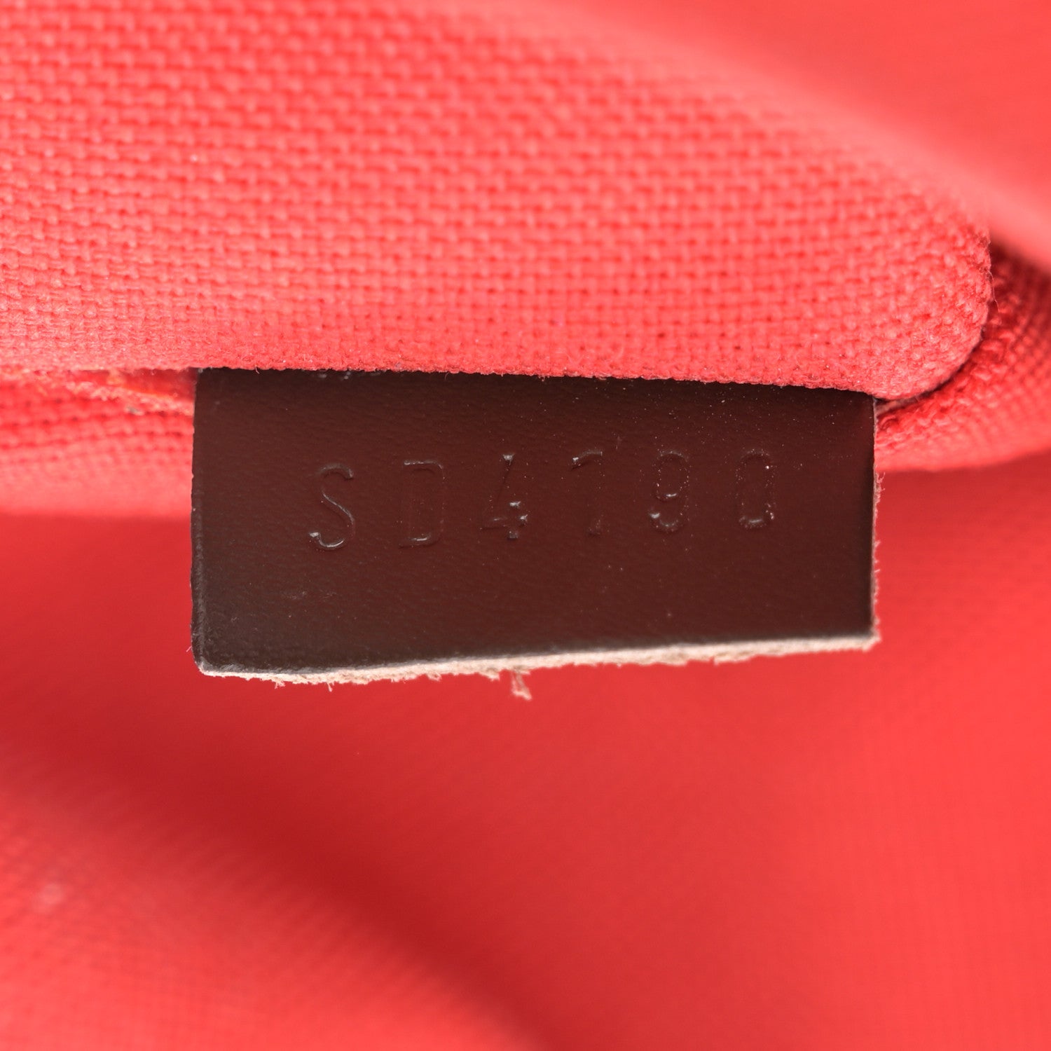 Louis Vuitton Damier Ebene Thames GM 6 of 13