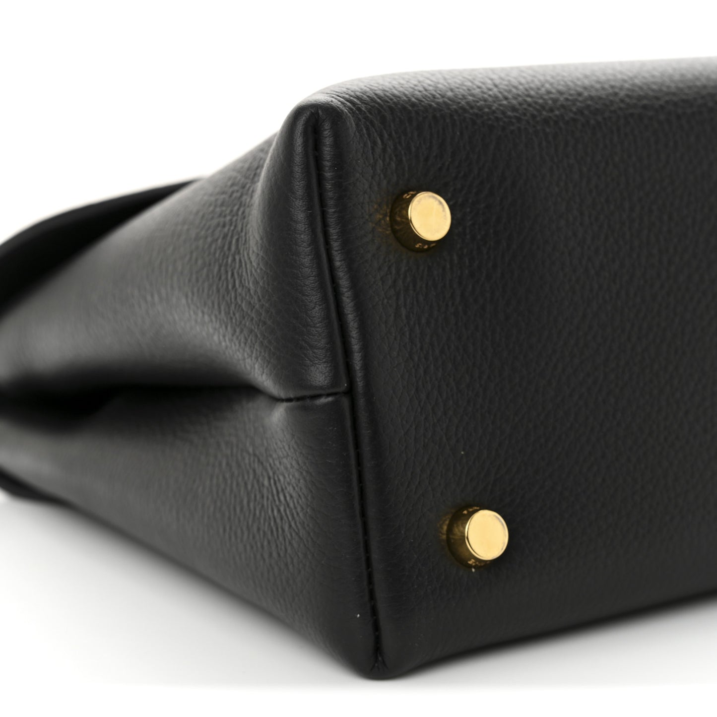 Supple Calfskin Medium Nino Black