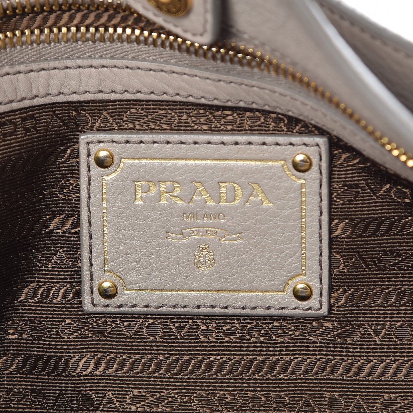 Vitello Daino East West Tote Pomice