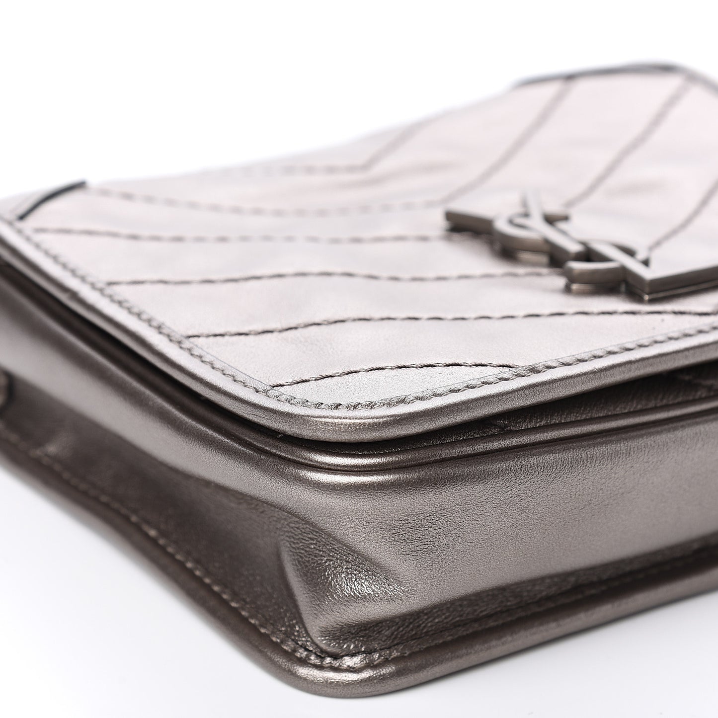 Metallic Calfskin Matelasse Monogram Niki Chain Wallet Platinum