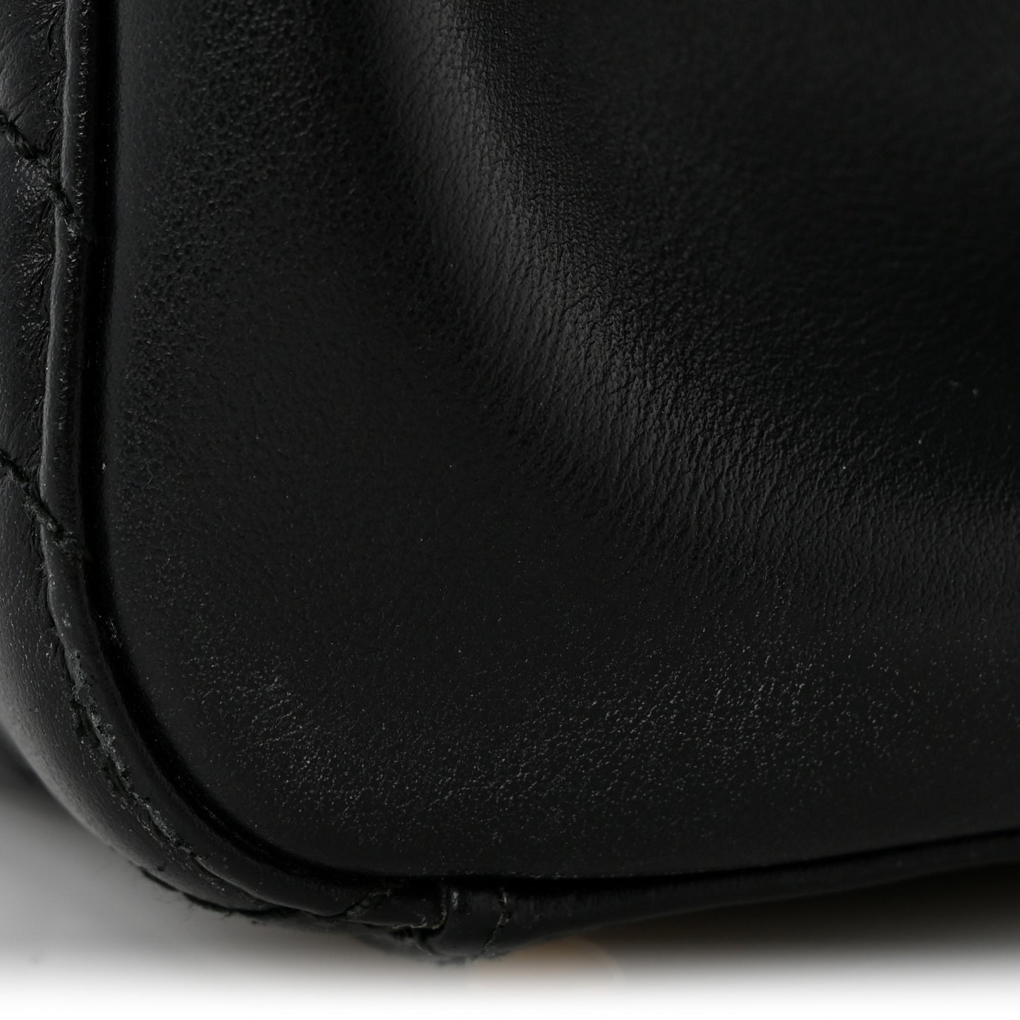 Calfskin Matelasse Small GG Marmont Tote Black
