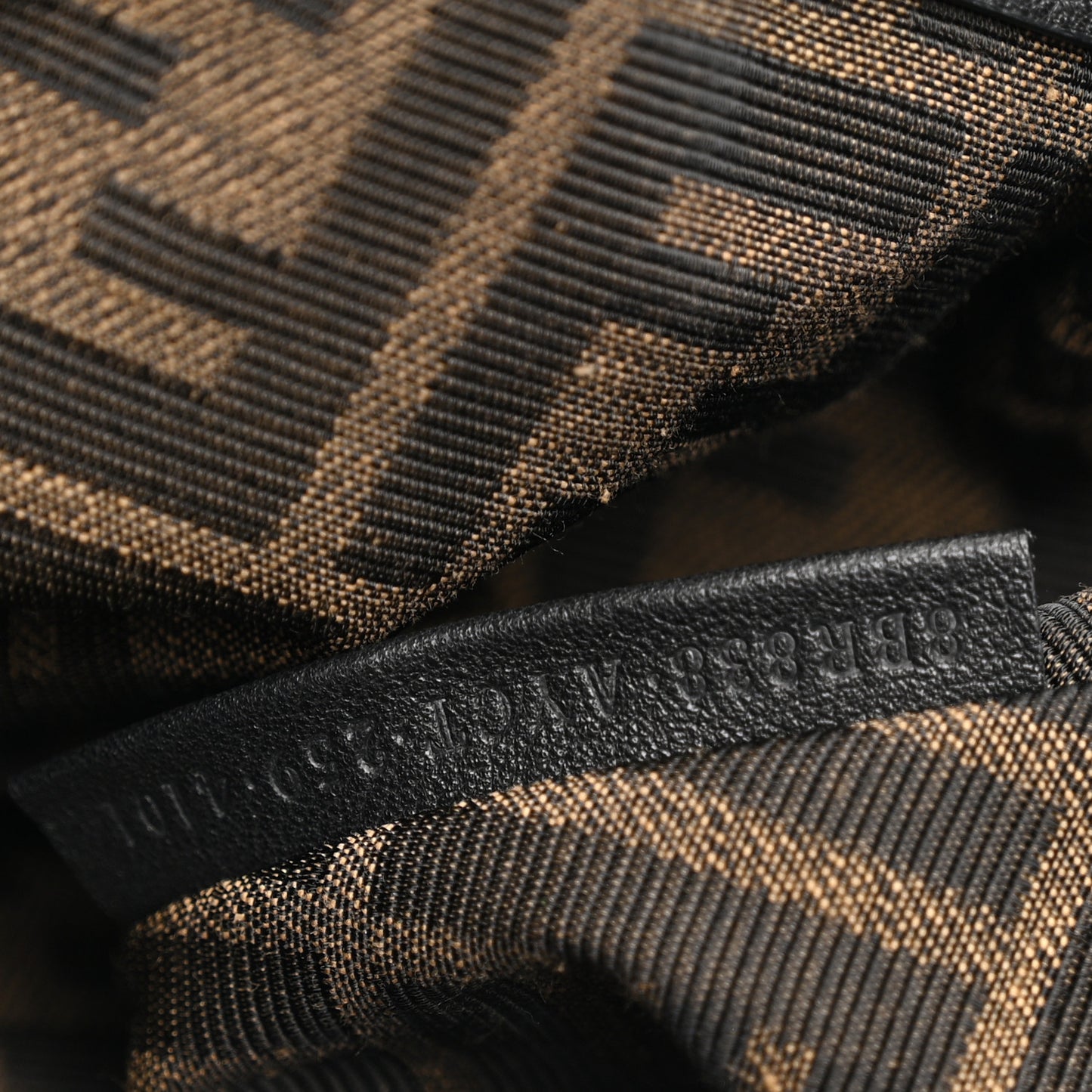 Calfskin Small Spy Black