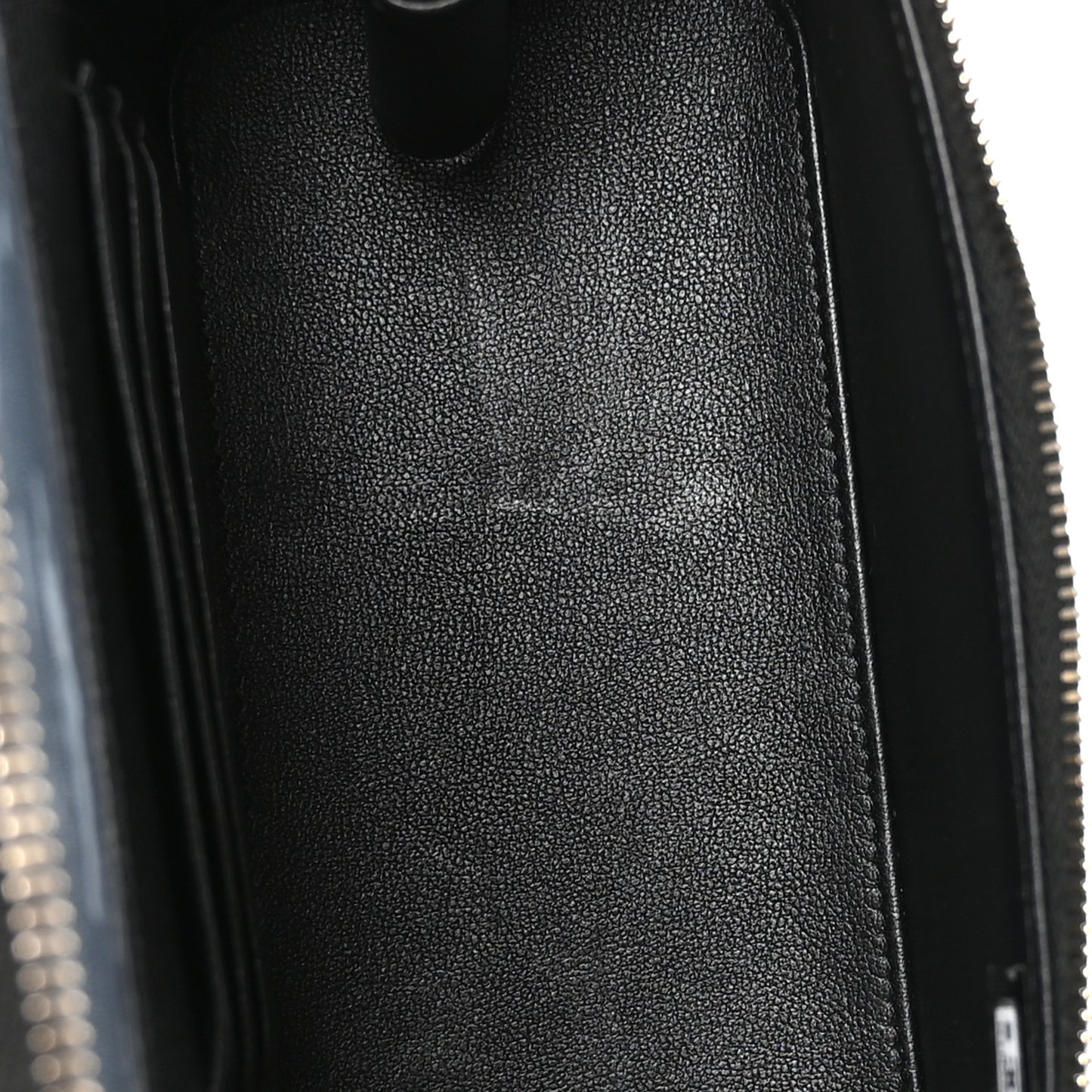 Lambskin Quilted Small Top Handle Vanity Case With Chain Black