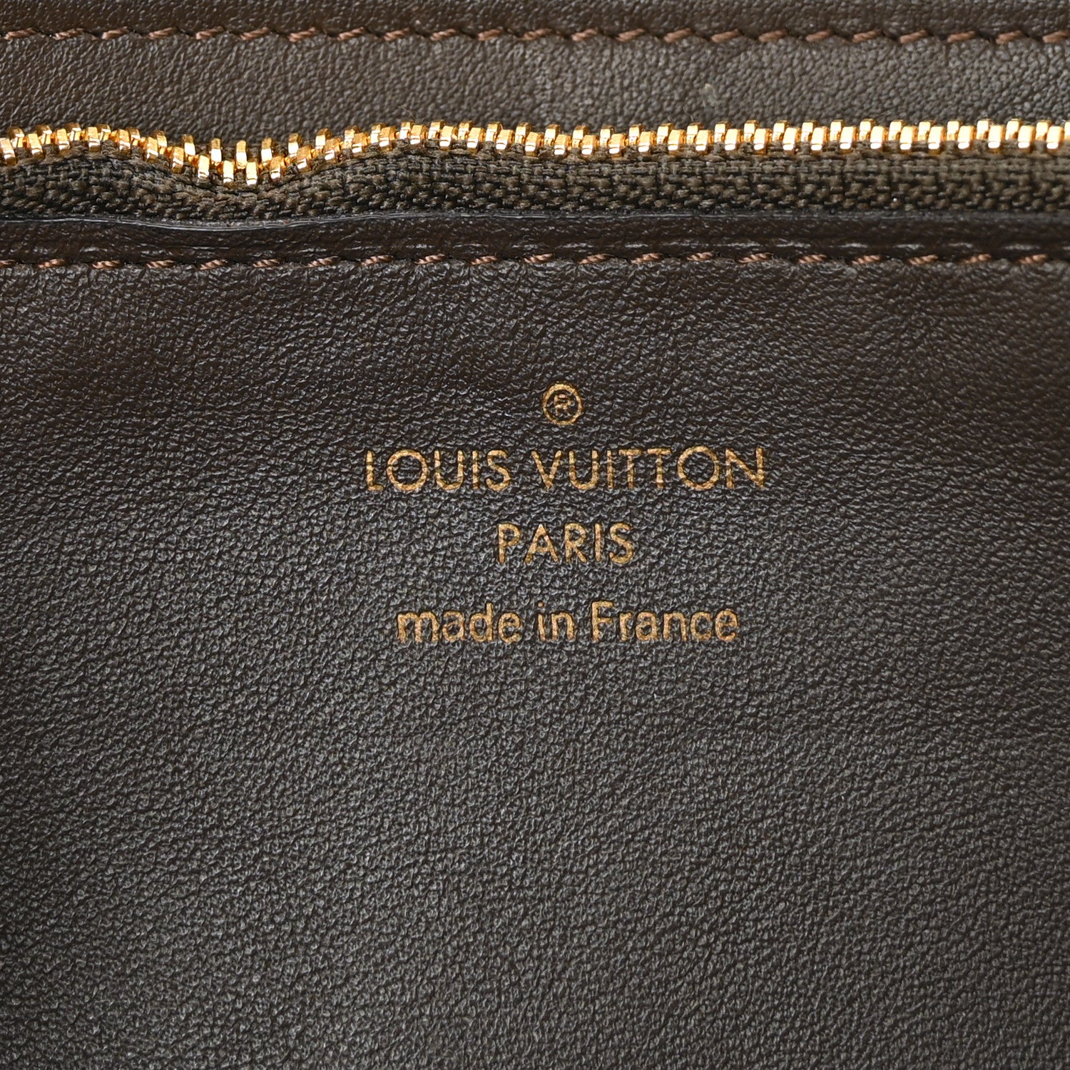 Louis Vuitton Taurillon Capucines Wallet Galet 6 of 7