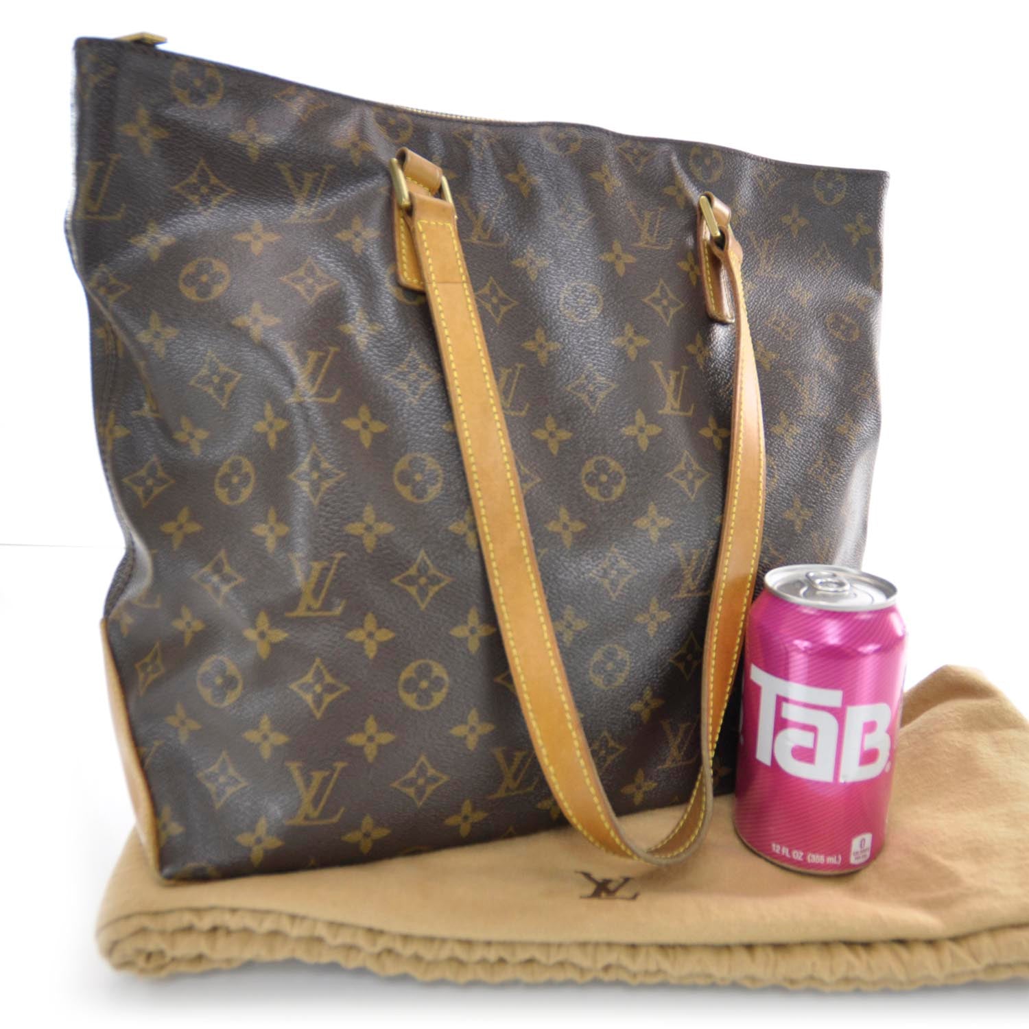 Louis Vuitton Monogram Cabas Mezzo 3 of 7