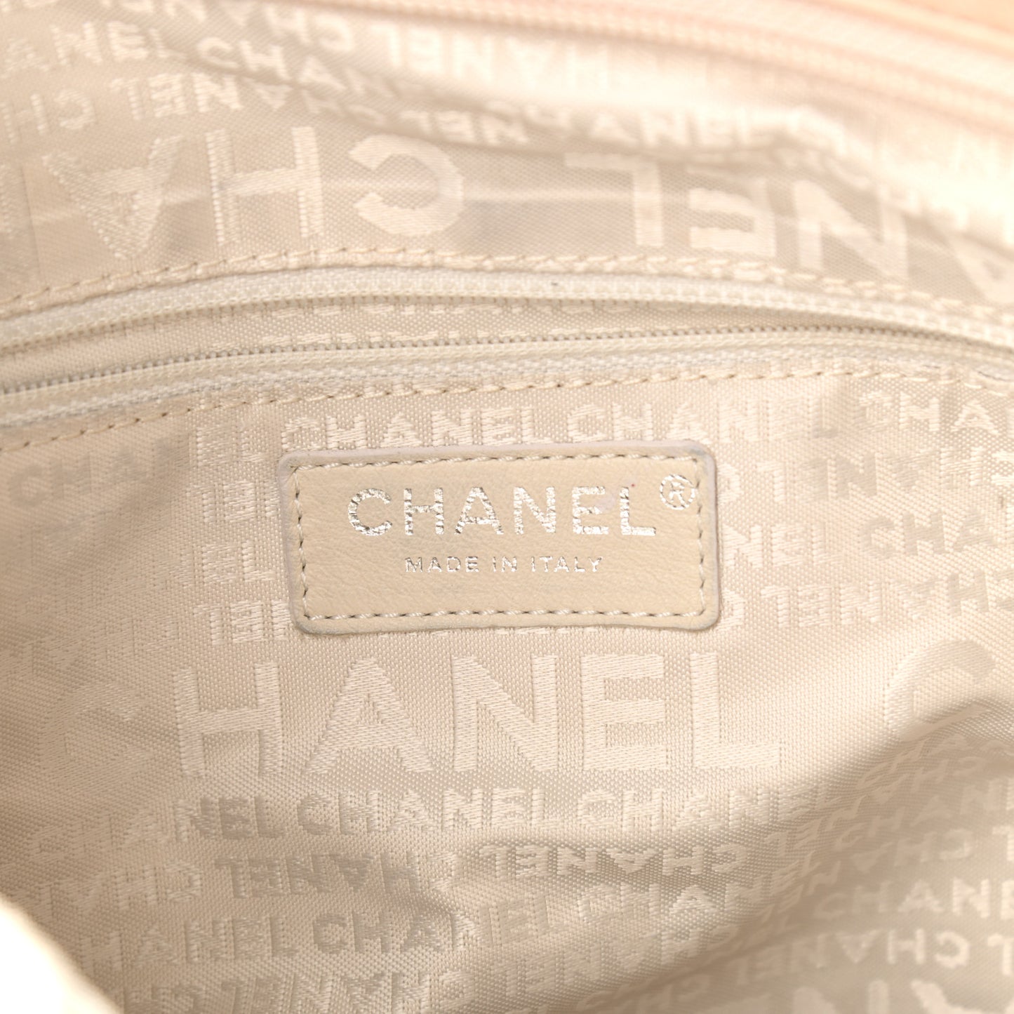 Lambskin Large Ultimate Soft Tote Beige