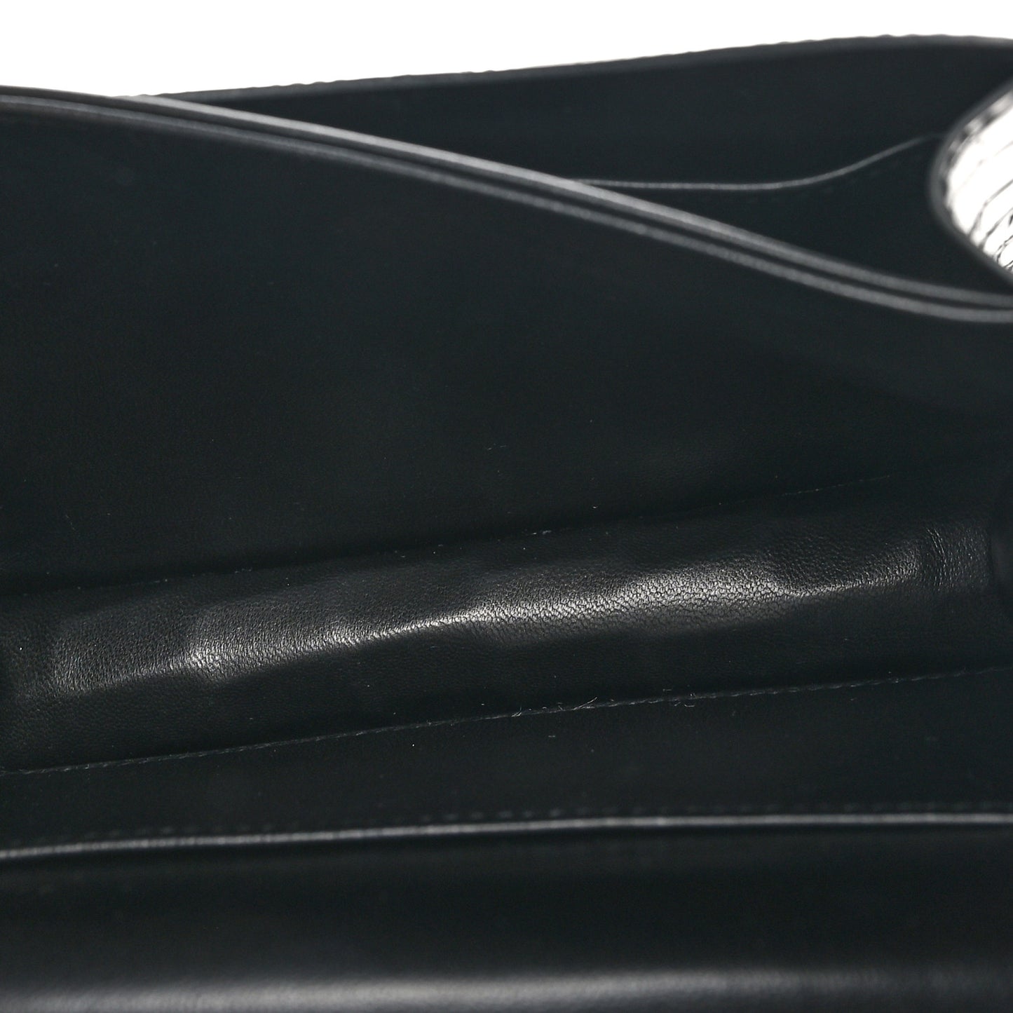 Shiny Alligator Constance 18 Black
