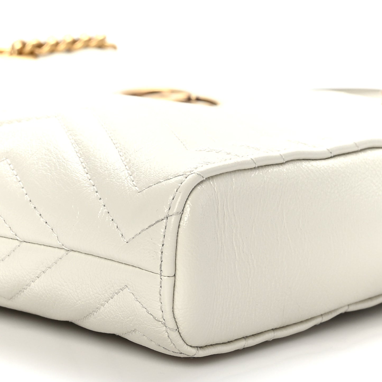 Vintage Calfskin Matelasse Medium GG Marmont Slim Tote White
