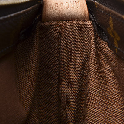Louis Vuitton Monogram Cabas Mezzo 6 of 10