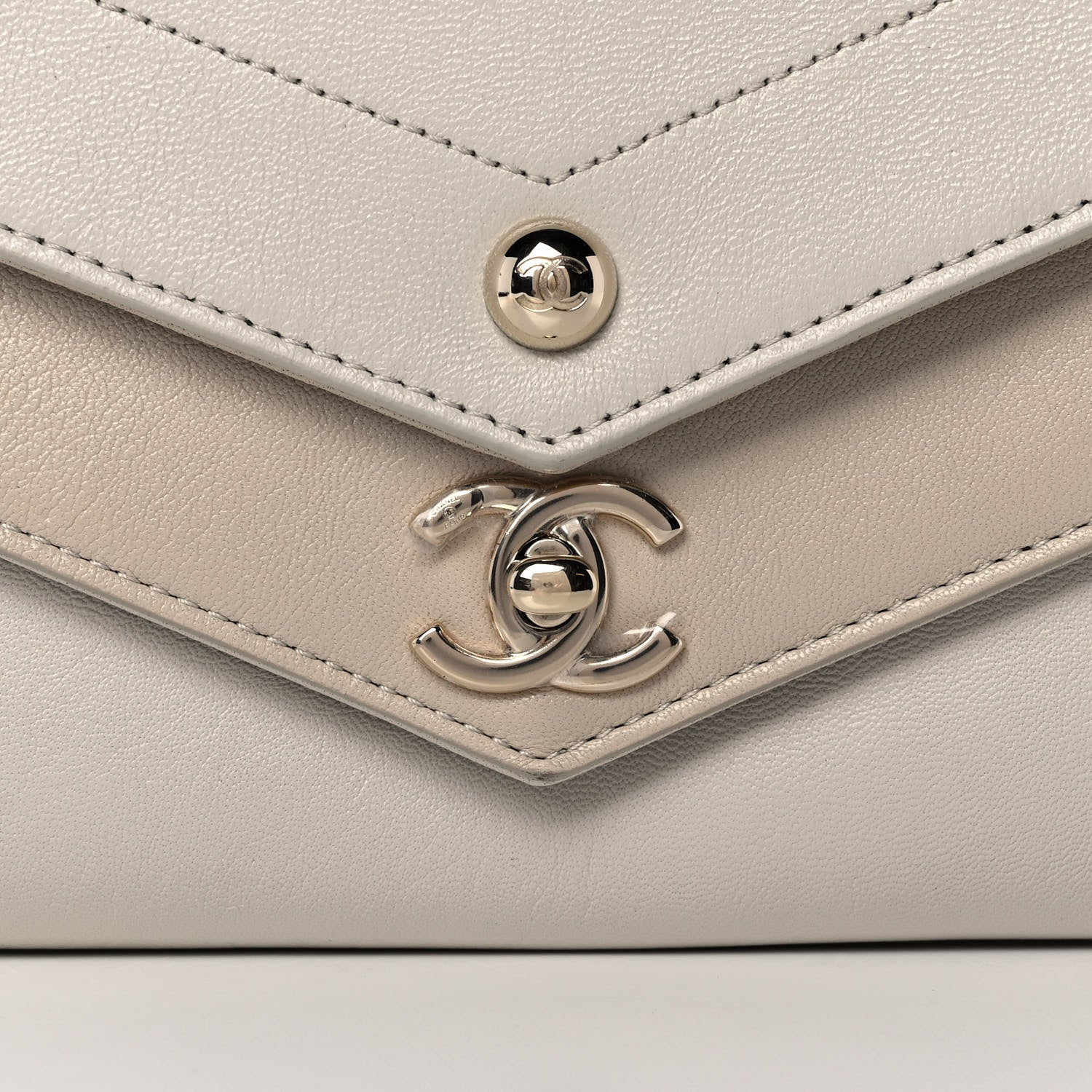 Chanel Sheepskin Chevron Quilted Double Chevron Wristlet Clutch White 9 of 12