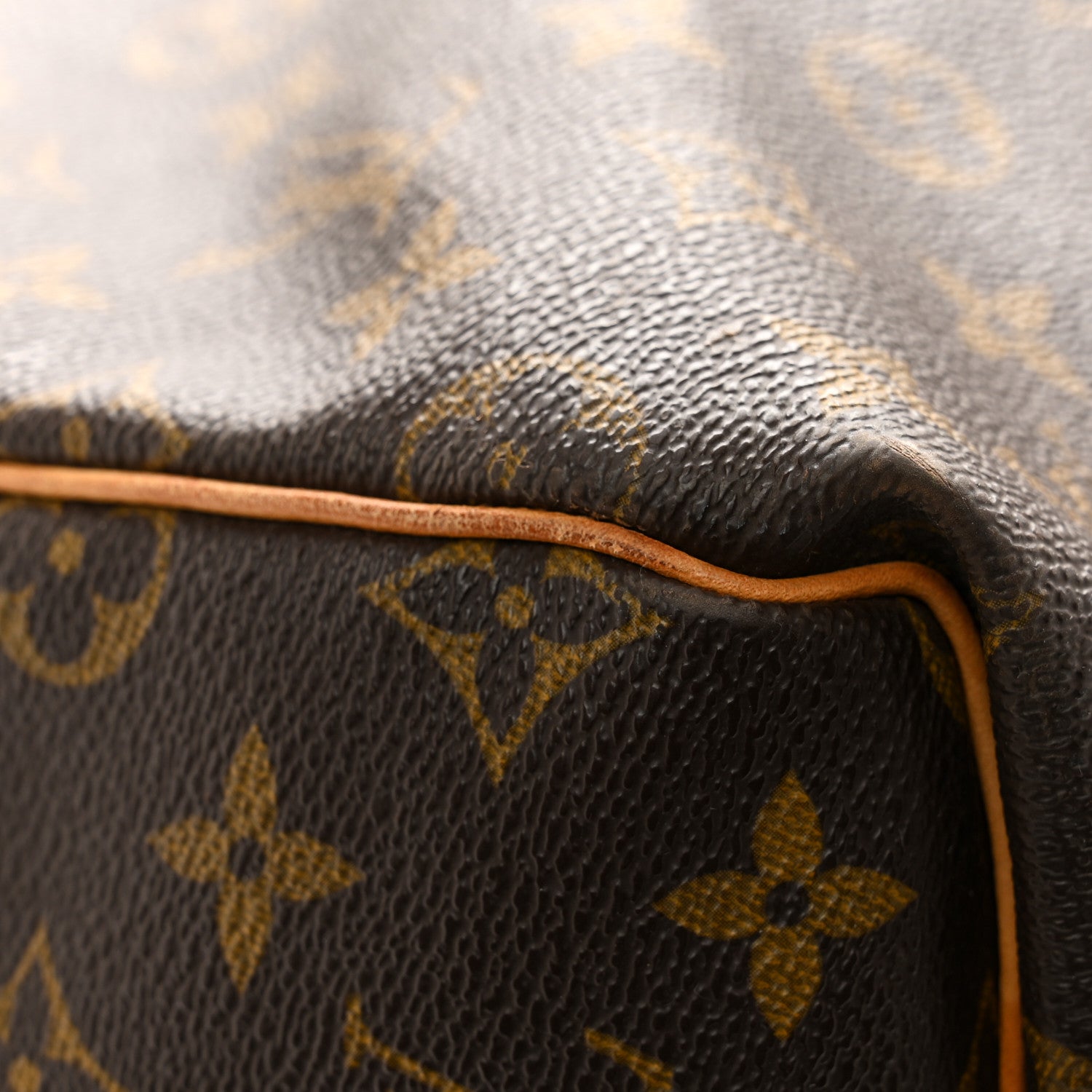 Louis Vuitton Monogram Keepall 55 17 of 20