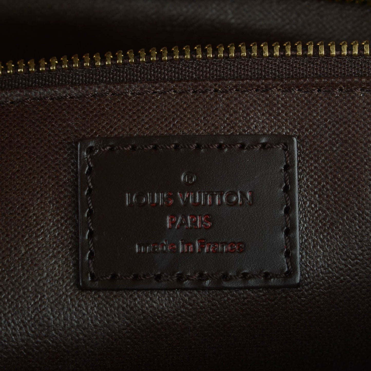 Damier Ebene Toiletry Bag 25