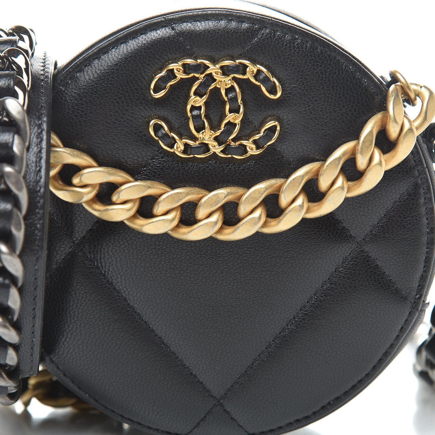 Lambskin Quilted 19 Round Clutch With Chain Black