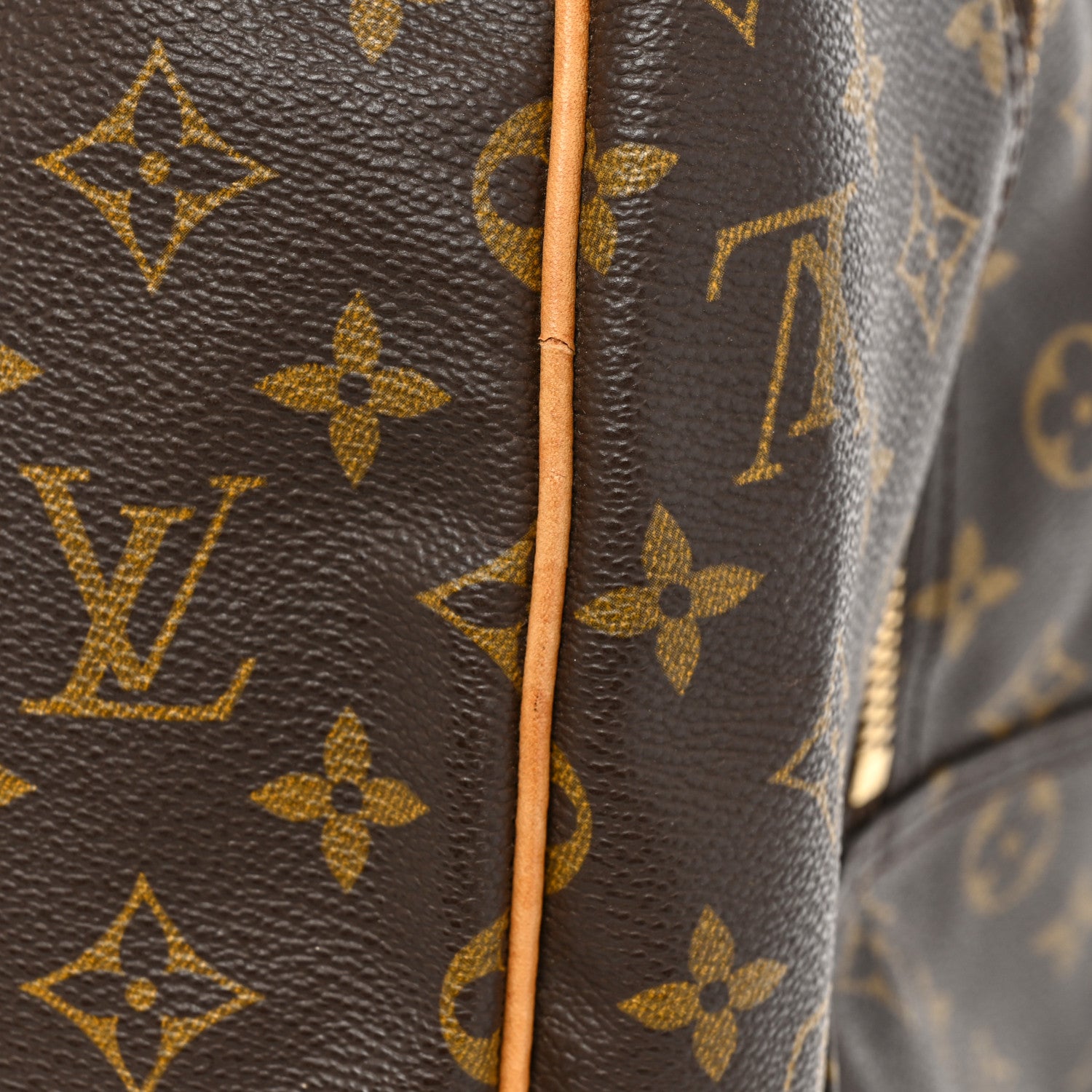 Louis Vuitton Monogram Evasion Sports Bag 15 of 22