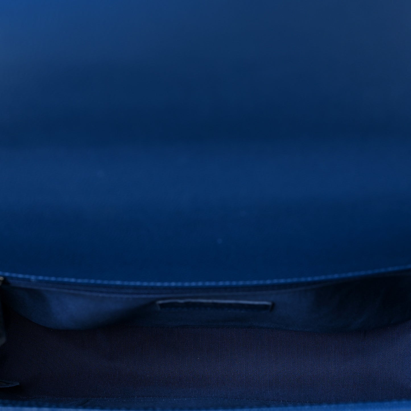 Caviar Quilted New Medium Boy Flap Dark Blue