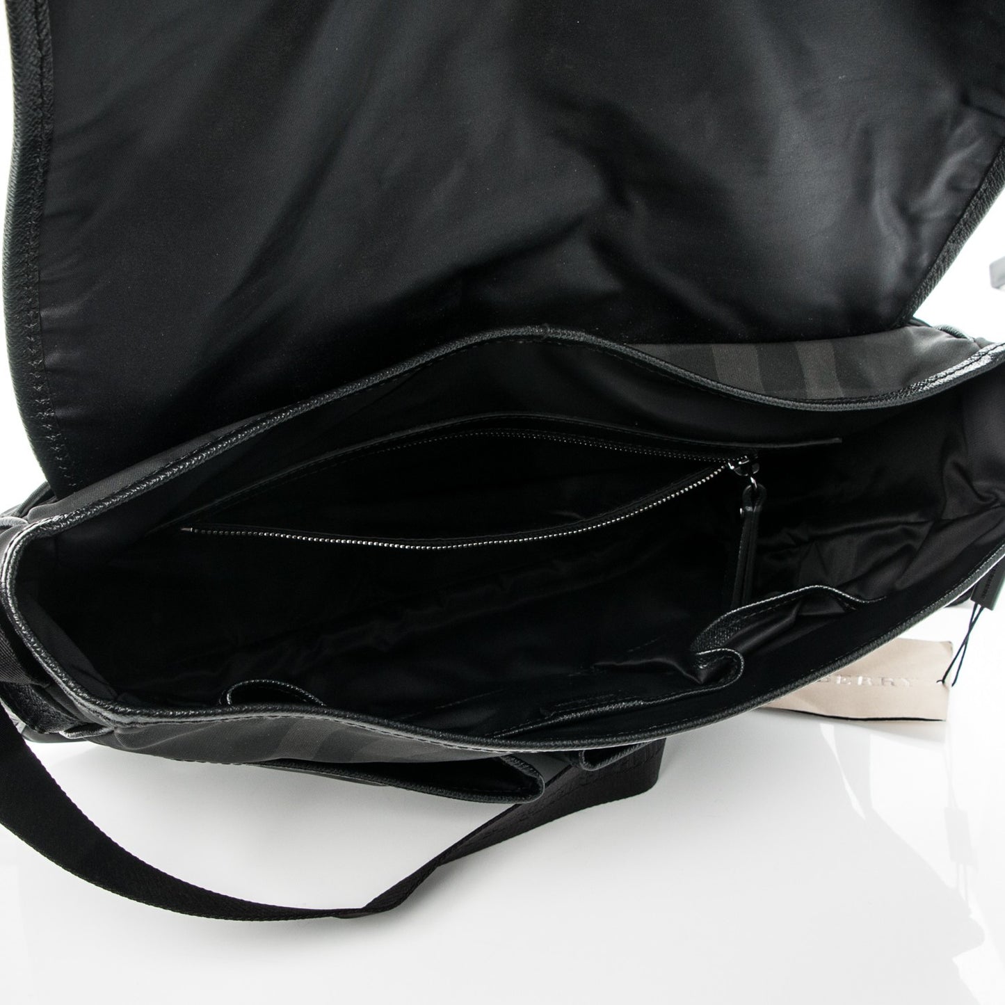Smoked Check Medium Elgin Messenger Bag Black