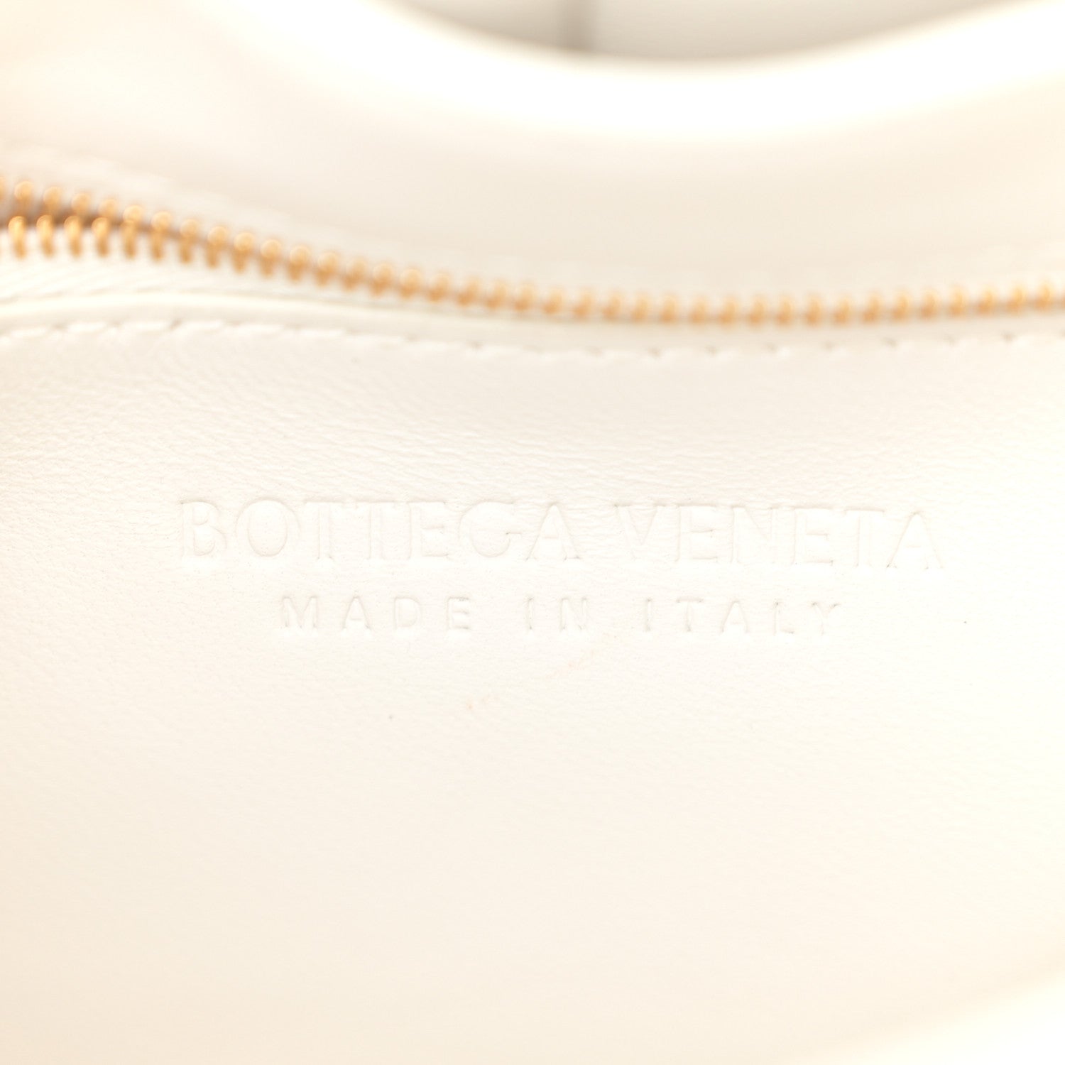 Bottega Veneta Lambskin Maxi Intreccio Padded Chain Cassette Crossbody Bag White 6 of 11