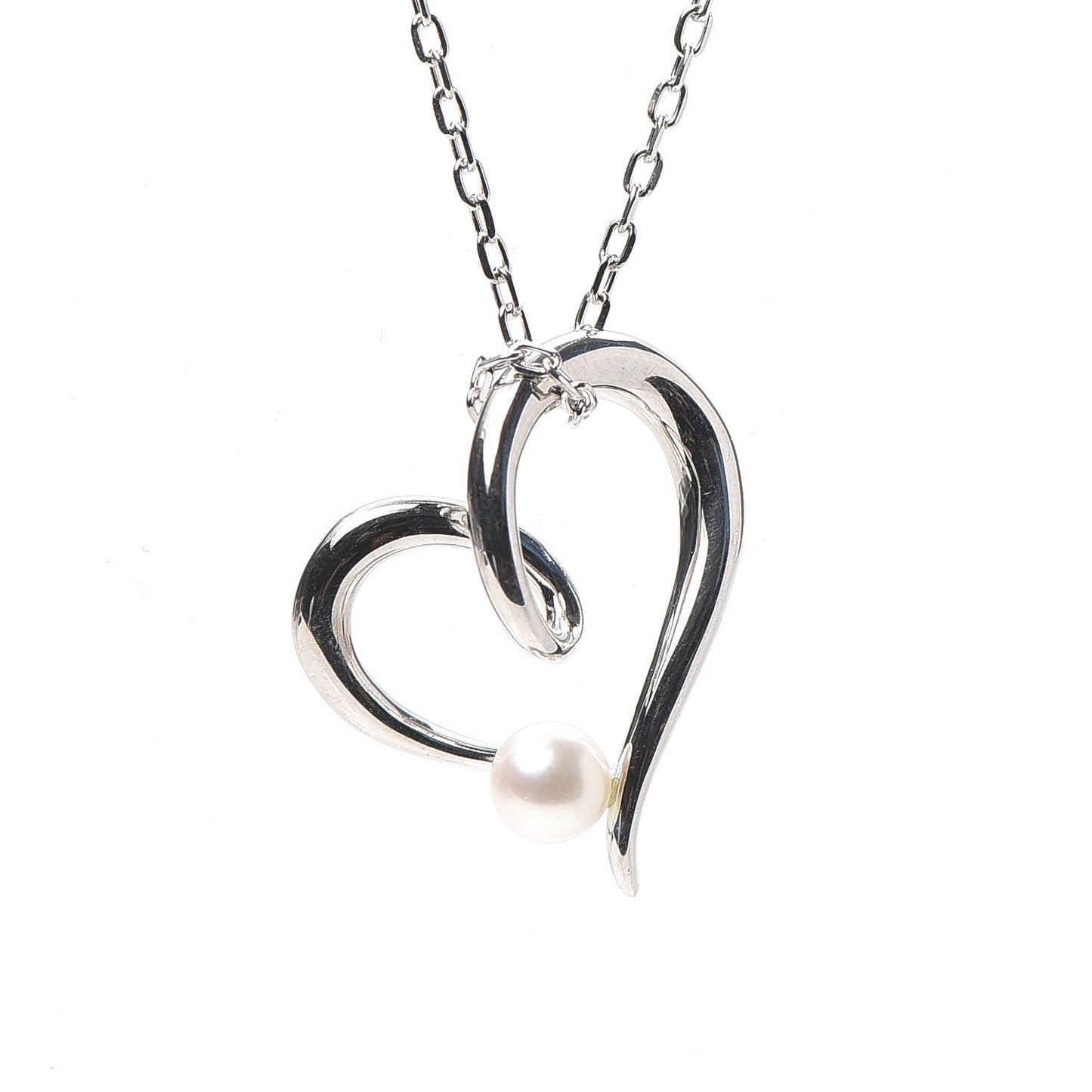 18K White Gold Akoya Pearl 4mm Heart Pendant Necklace