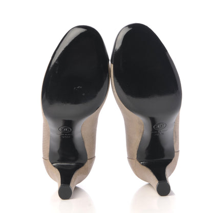 Chanel Embossed Lambskin Calfskin CC Cap Toe Pumps 38.5 Black 5 of 17