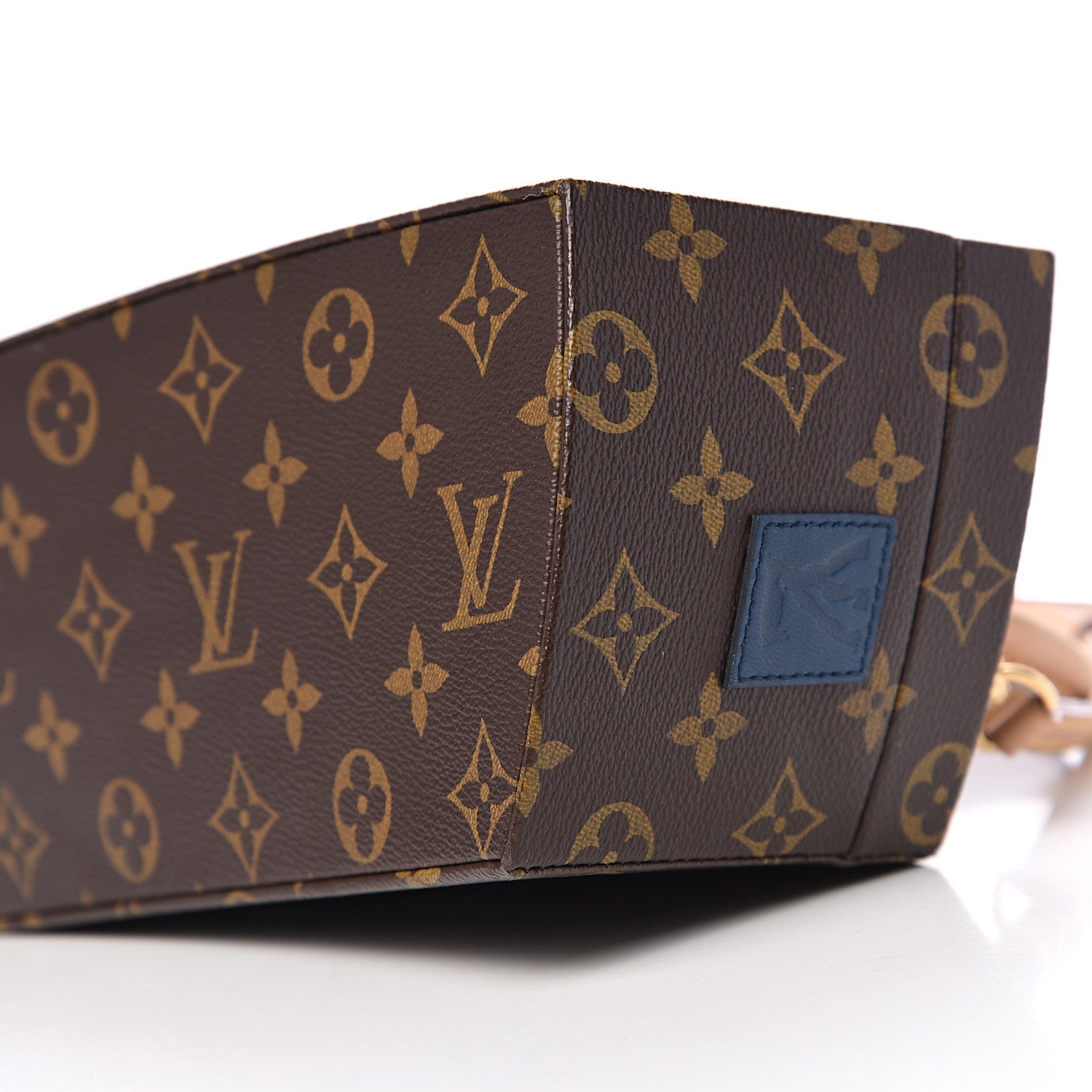 Louis Vuitton Monogram Iconoclasts Frank Gehry Twisted Box Bag 8 of 9