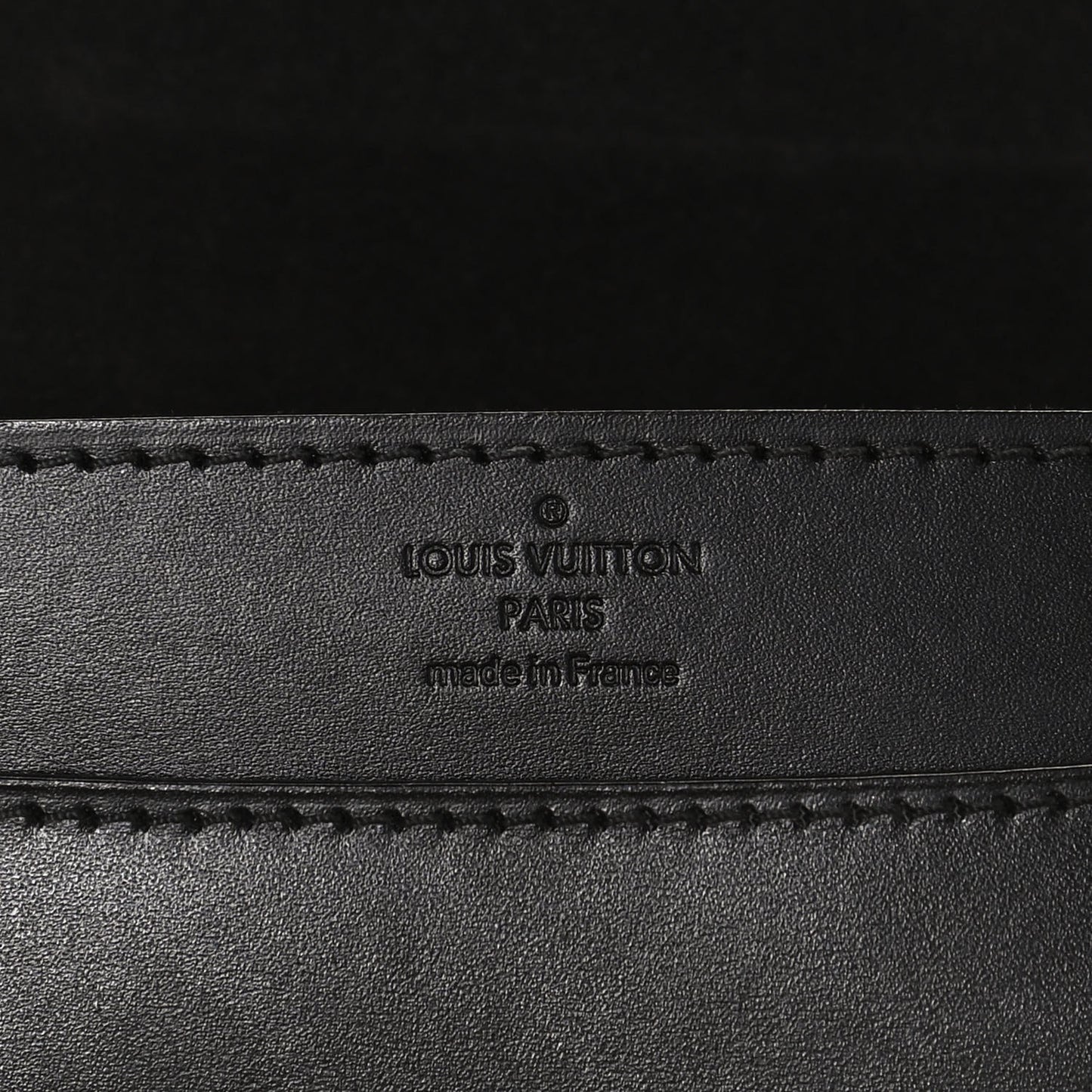 Calfskin Chain Louise GM Black