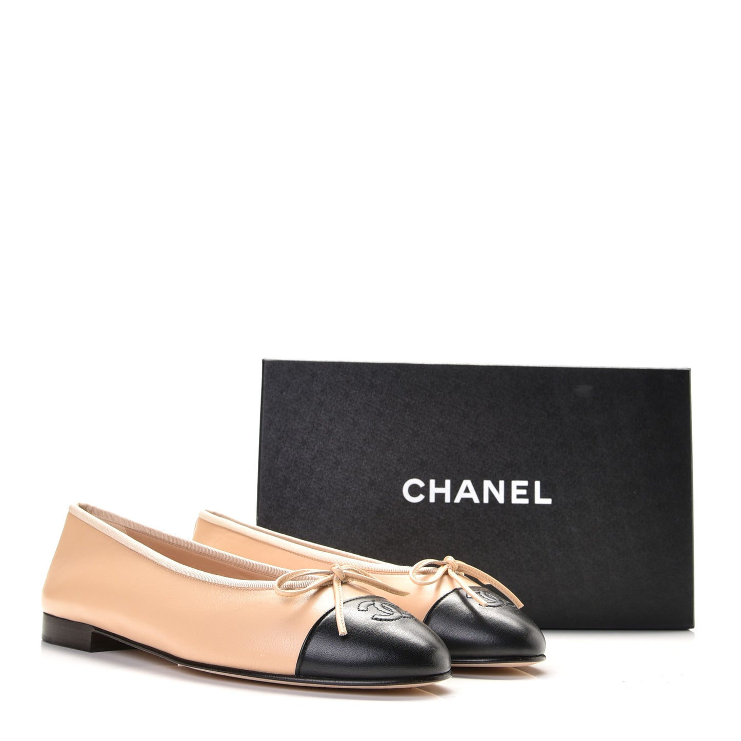 Lambskin Cap Toe CC Ballerina Flats 40 Beige Black