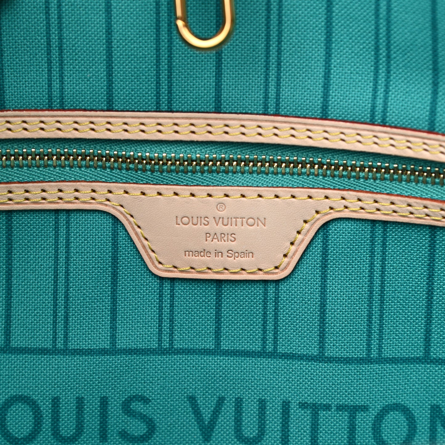 Monogram V Neverfull MM Turquoise