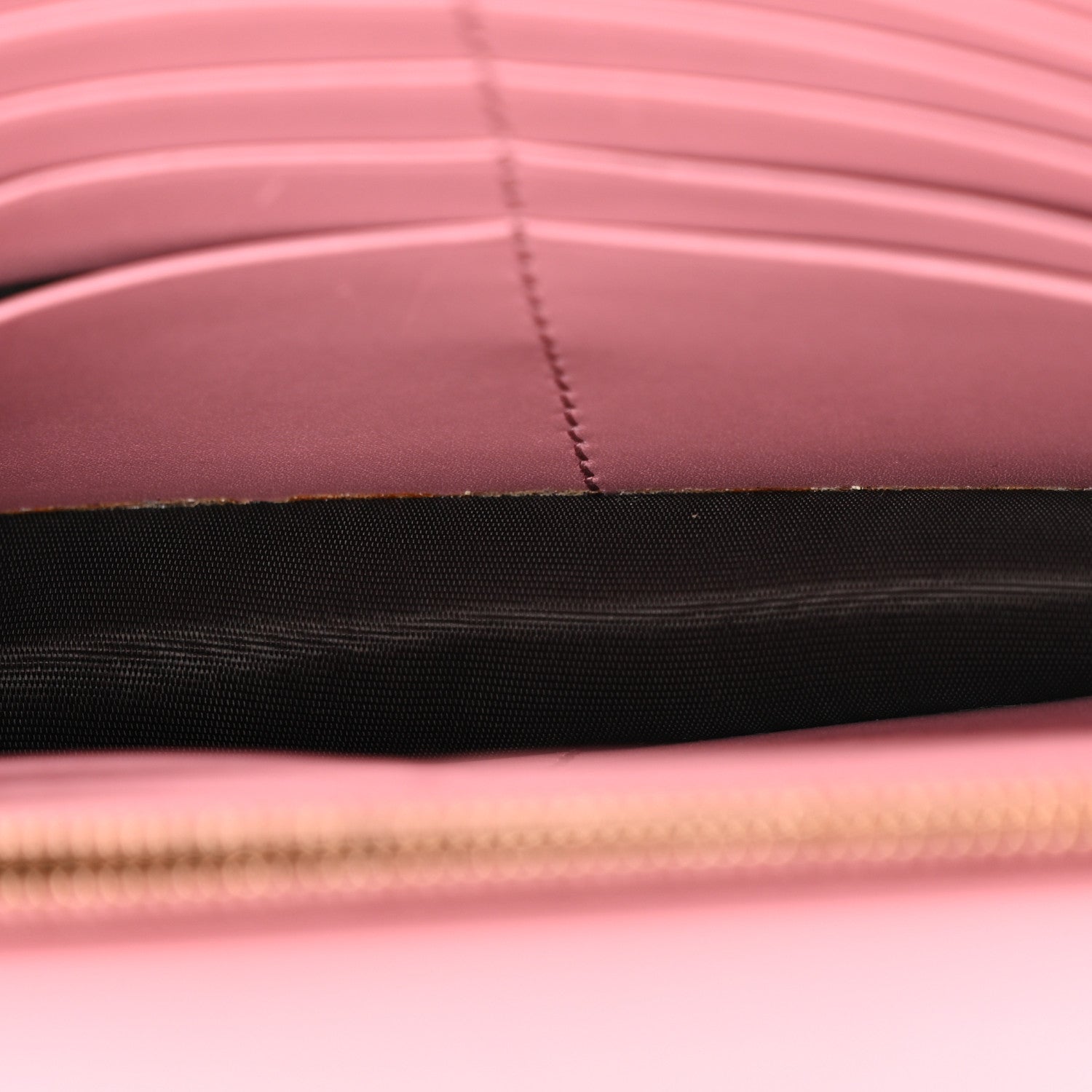 Gucci Guccissima Icon Chain Wallet Carmine Rose 11 of 13