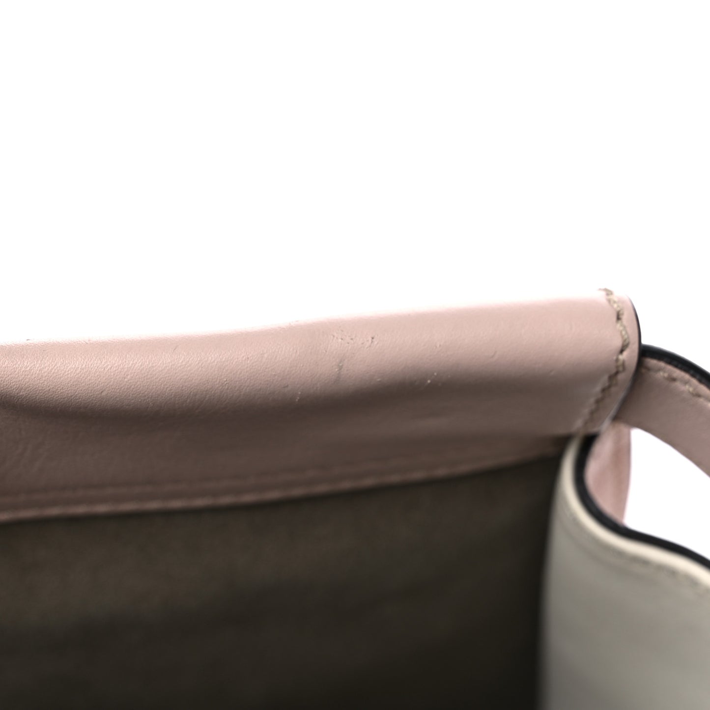 Vitello Seta Shiny Nappa Medium Peekaboo Iconic Satchel Soap Opale